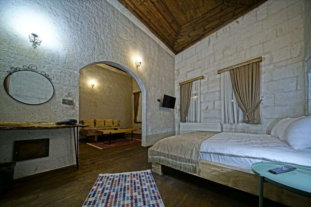 Lemon Cave Suite And Cafe