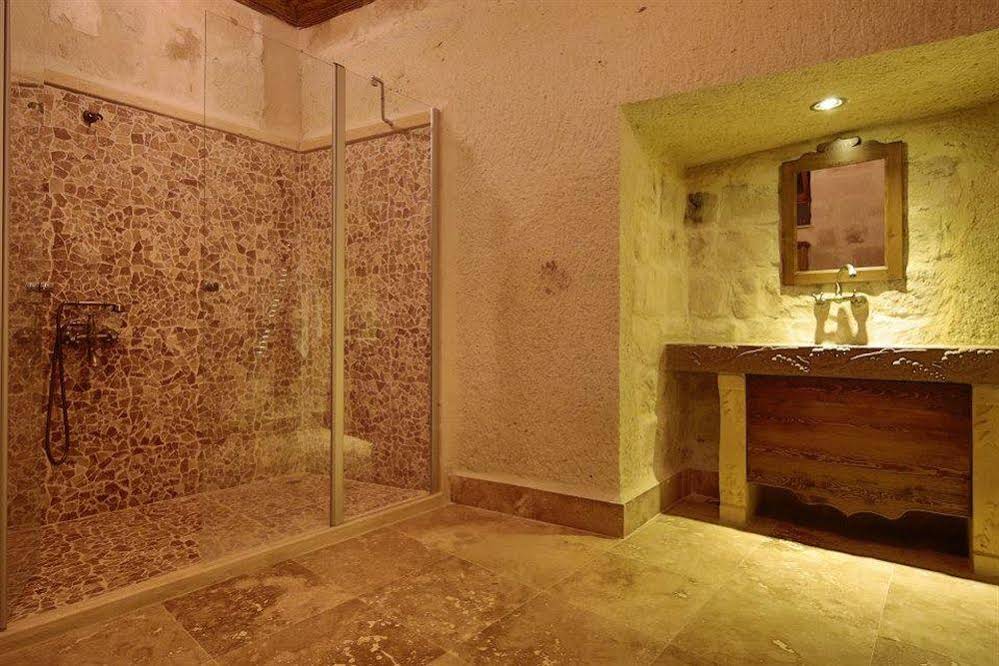 Fairyland Cave Hotel