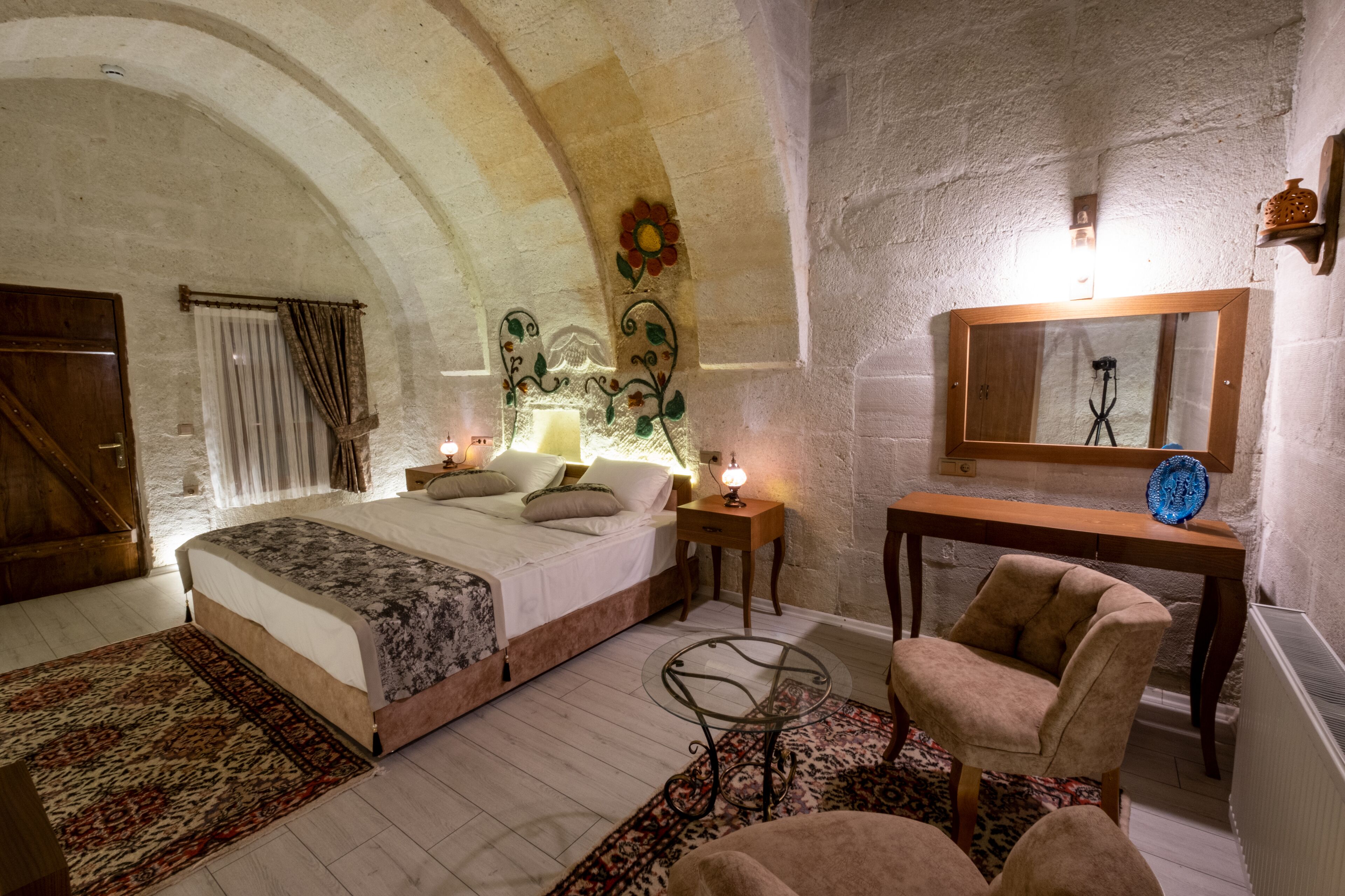 Mesken Cave Suites