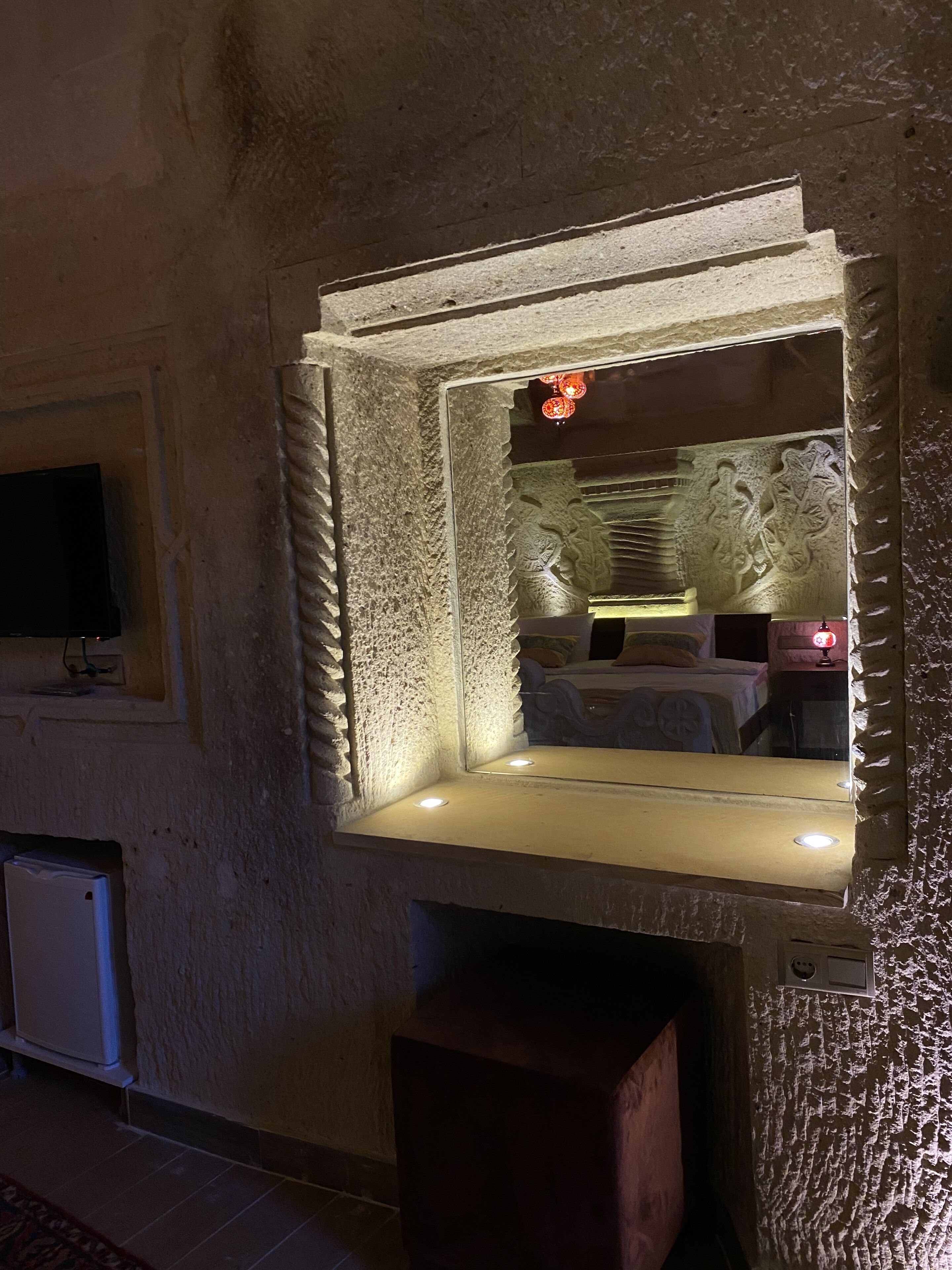 Mesken Cave Suites