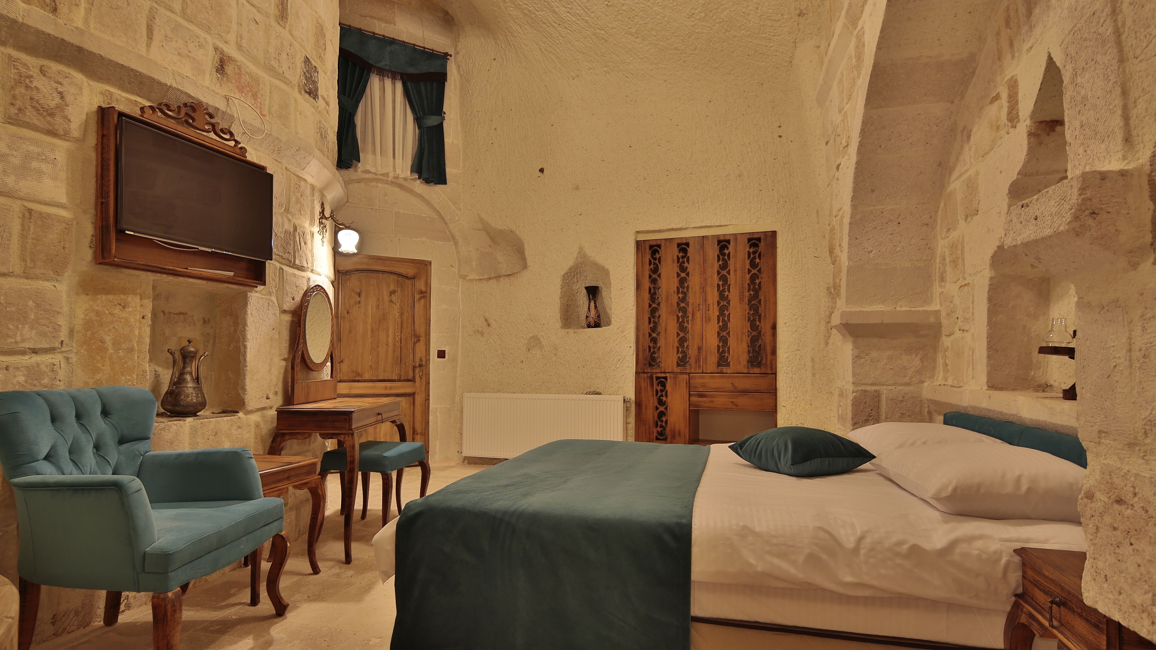 Miracle Cave Hotel