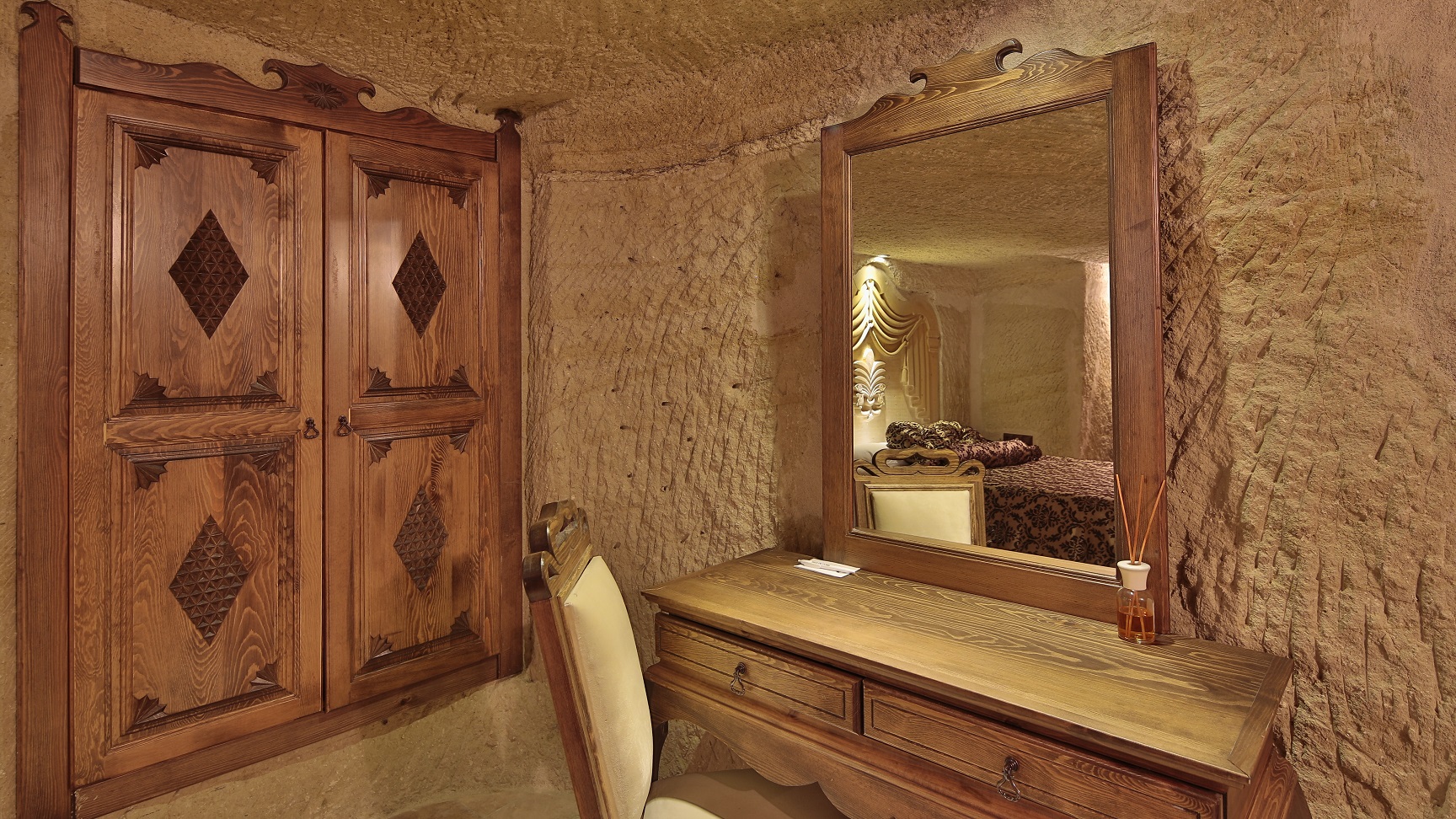 Phocas Cave Suites