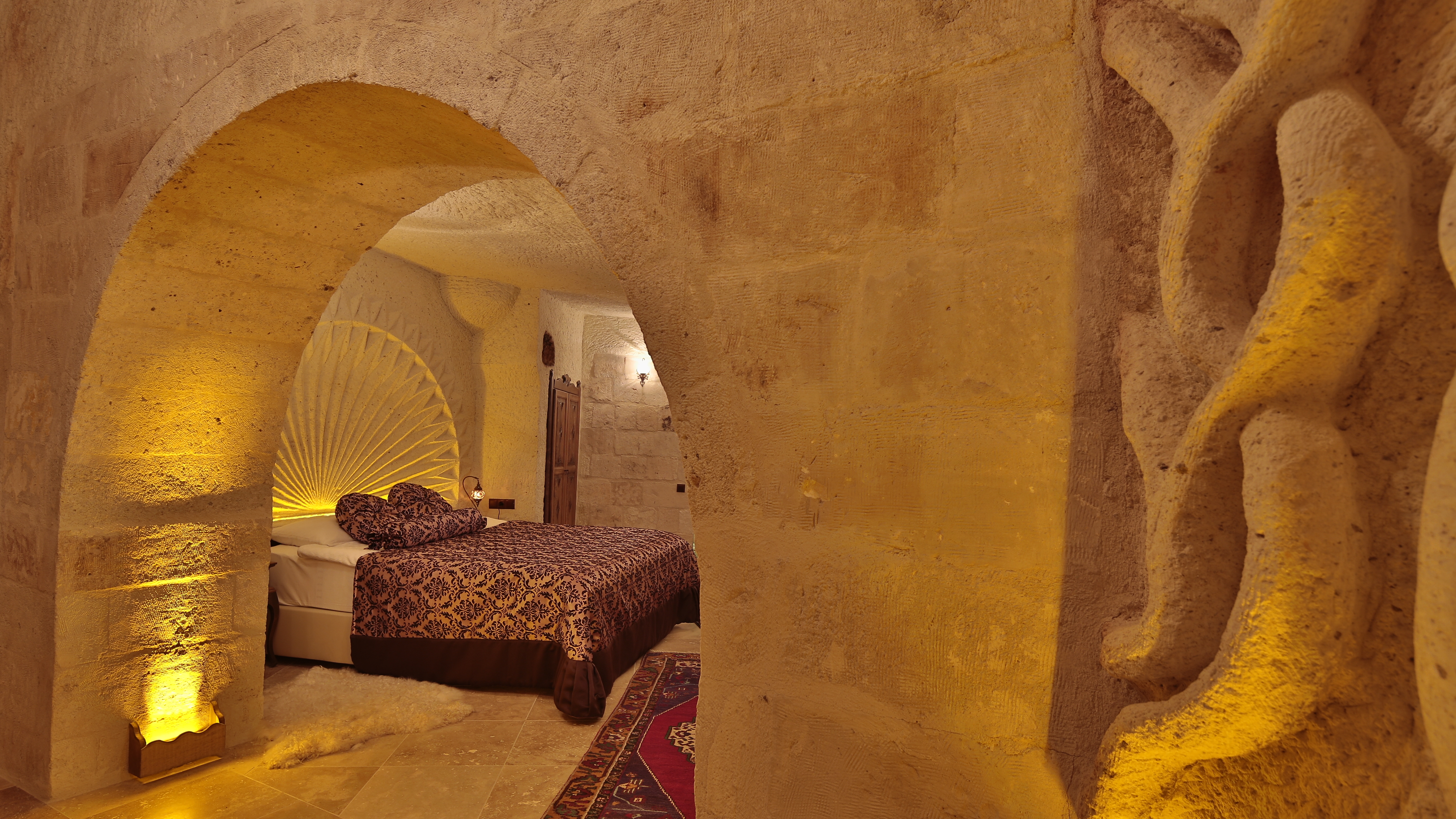 Phocas Cave Suites