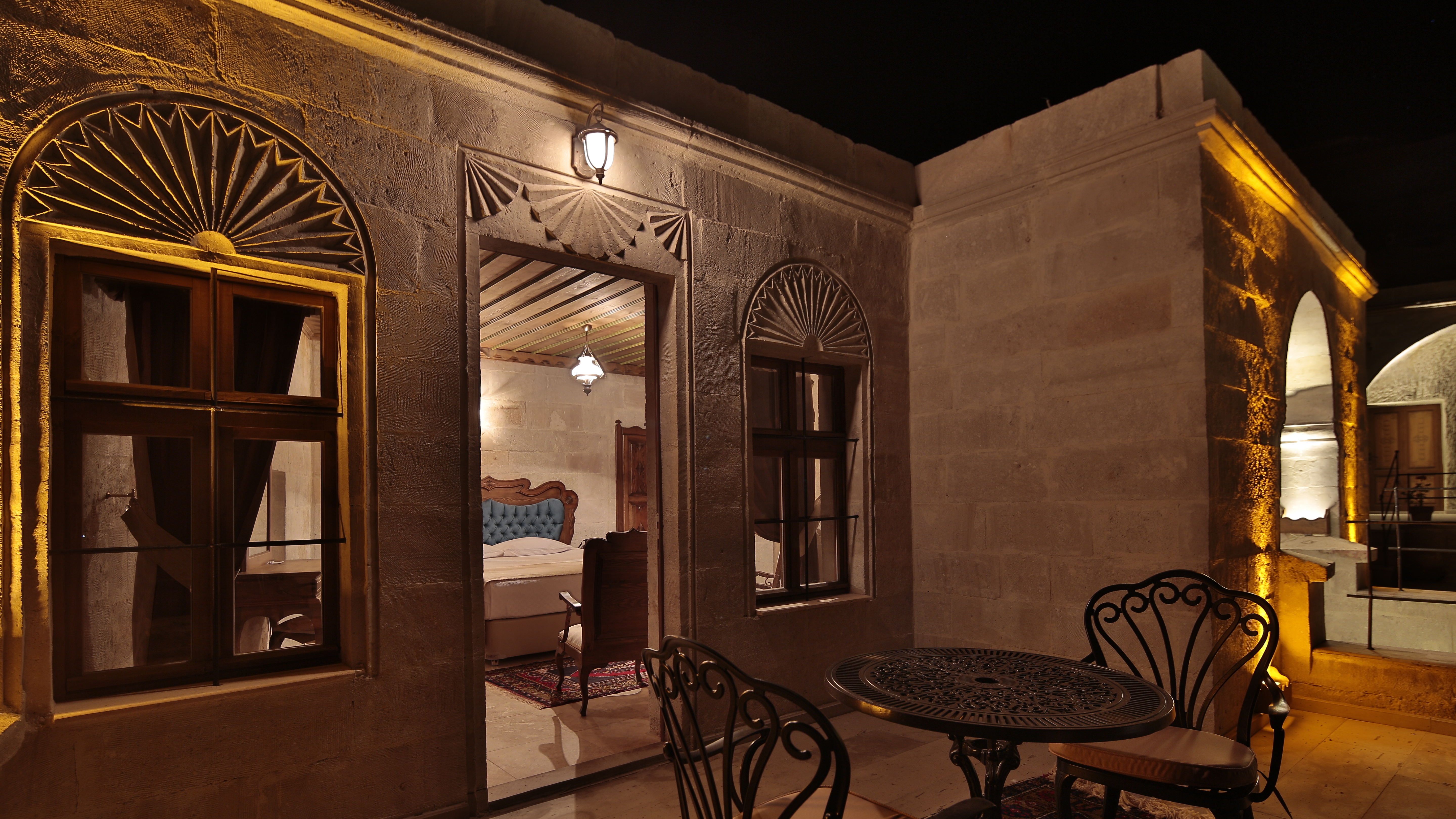 Phocas Cave Suites