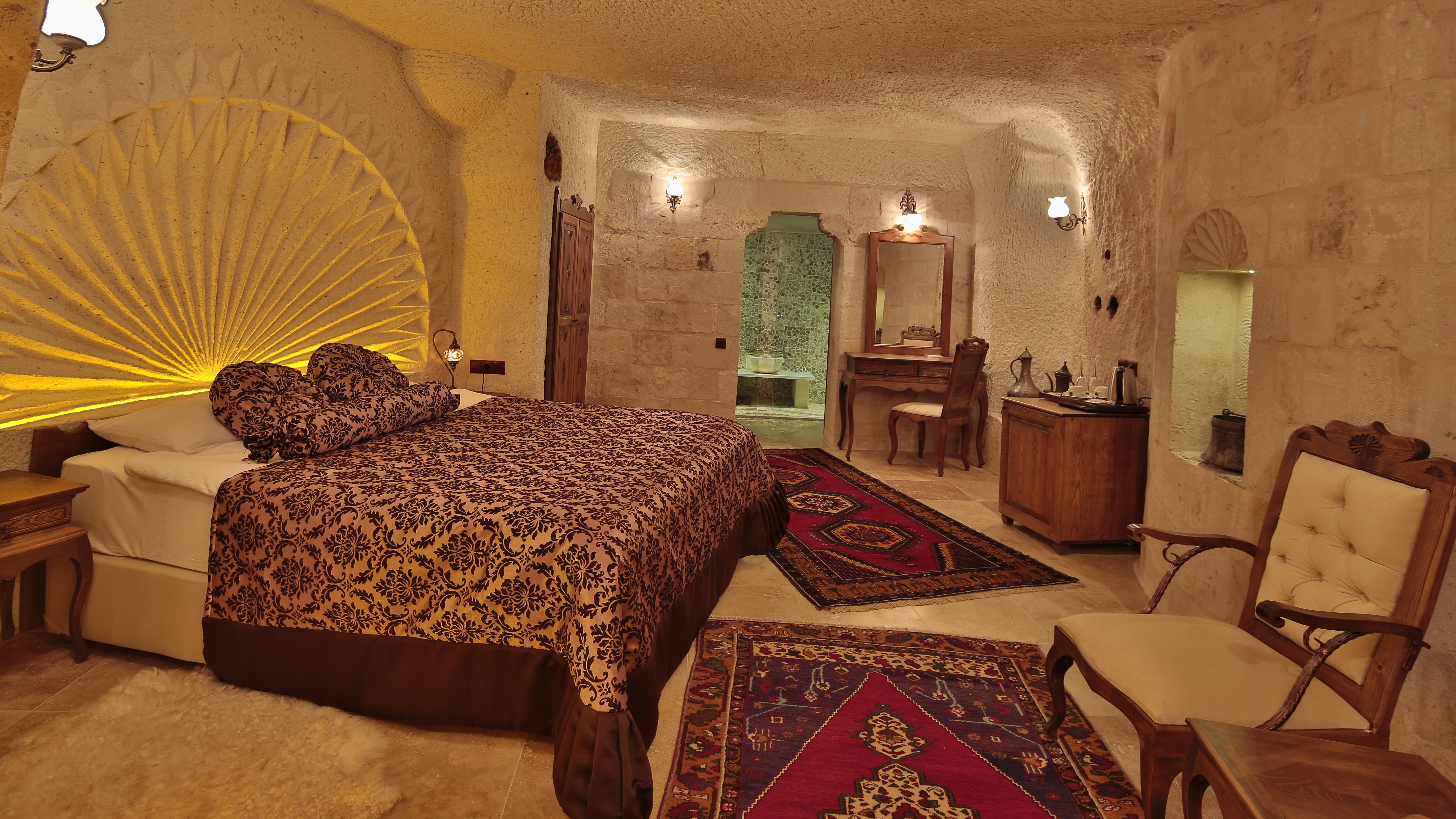 Phocas Cave Suites