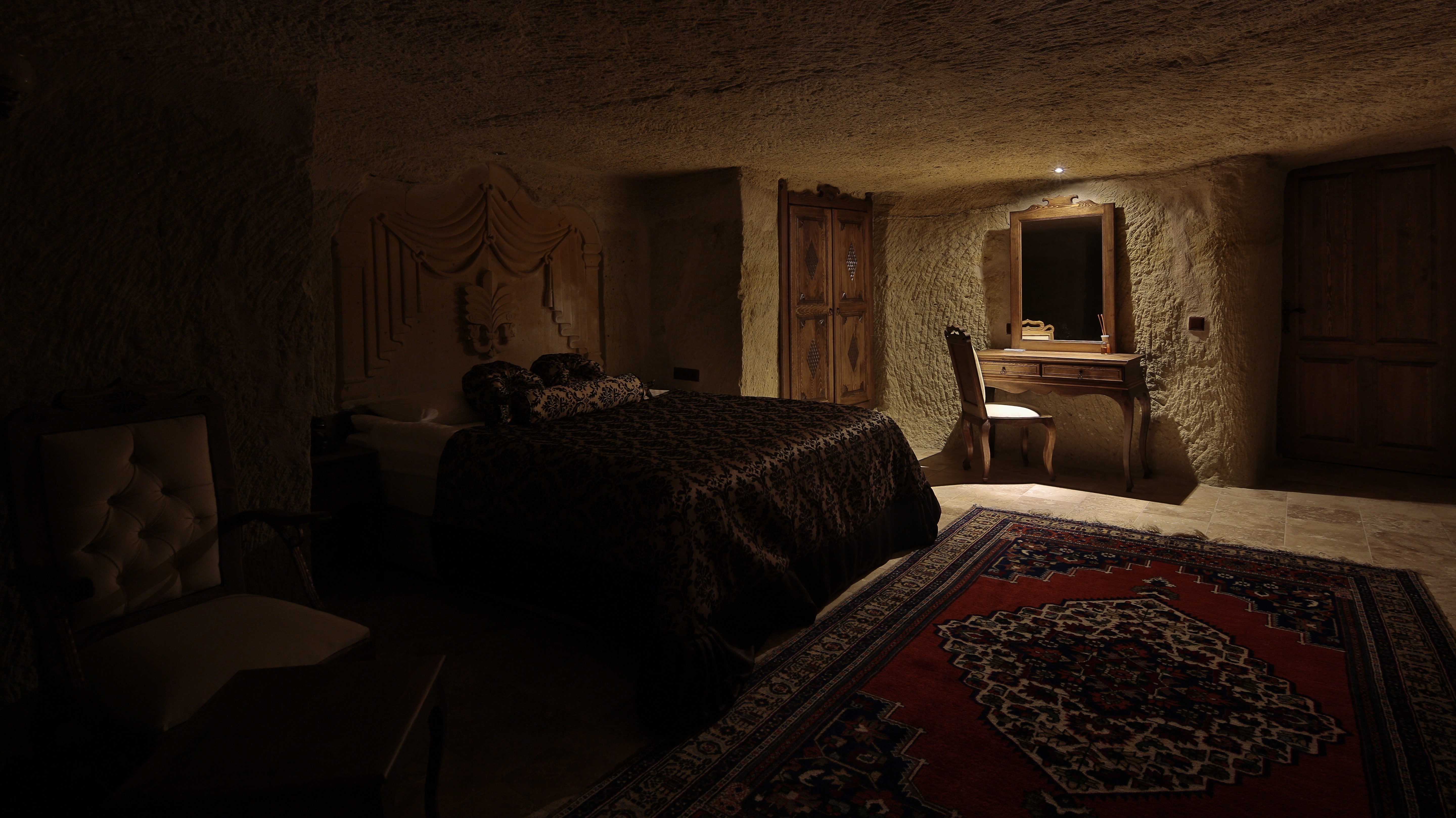 Phocas Cave Suites
