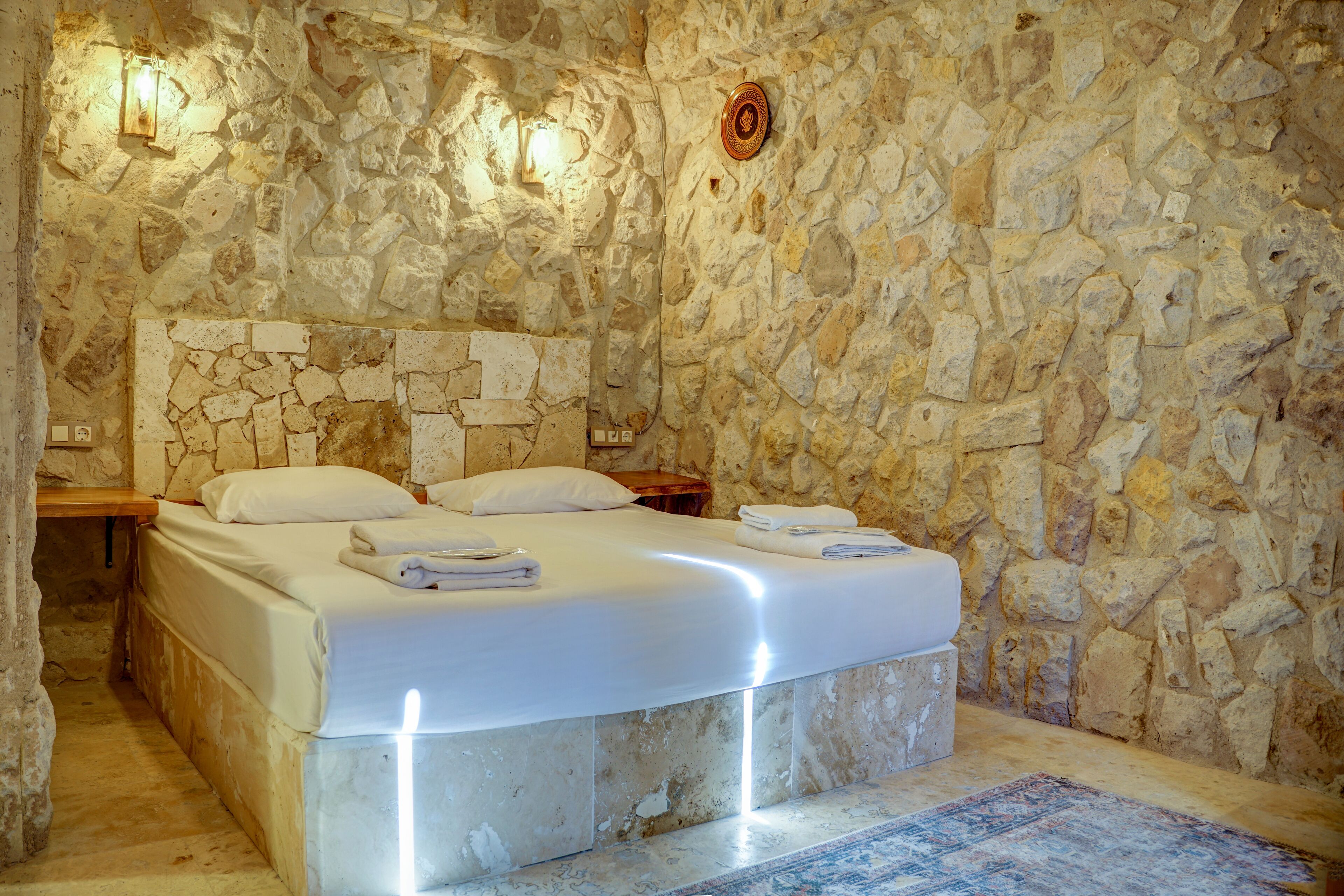 Ala Stone Hotel