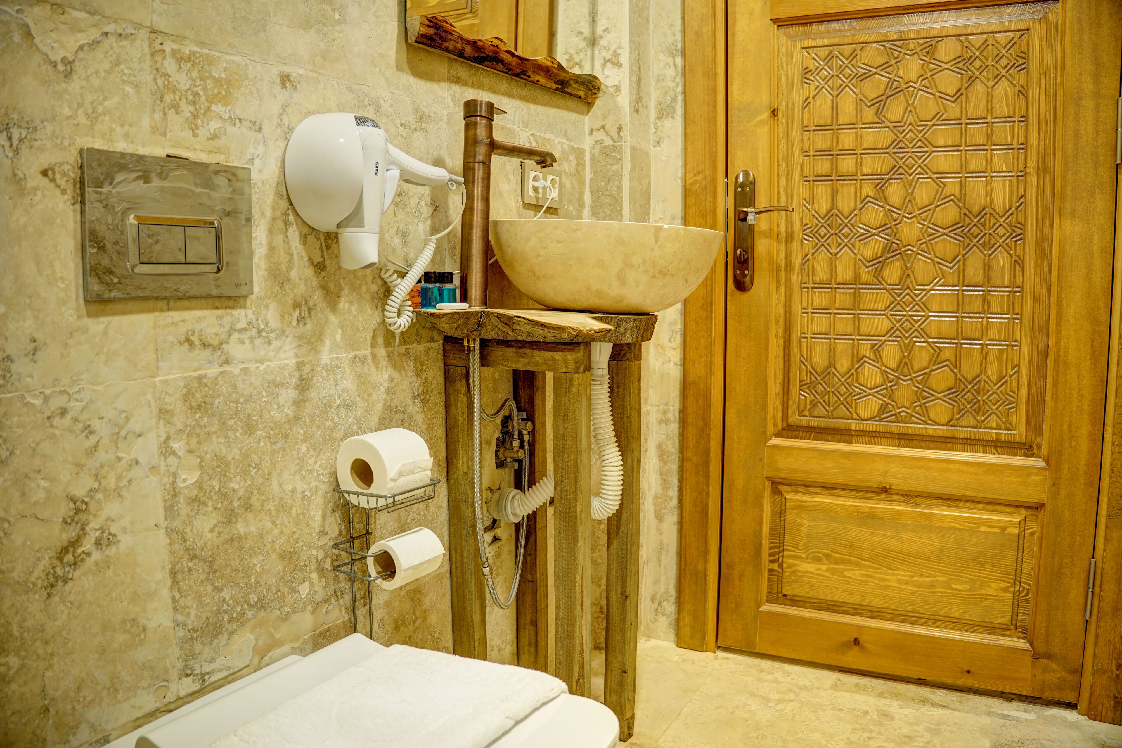 Ala Stone Hotel