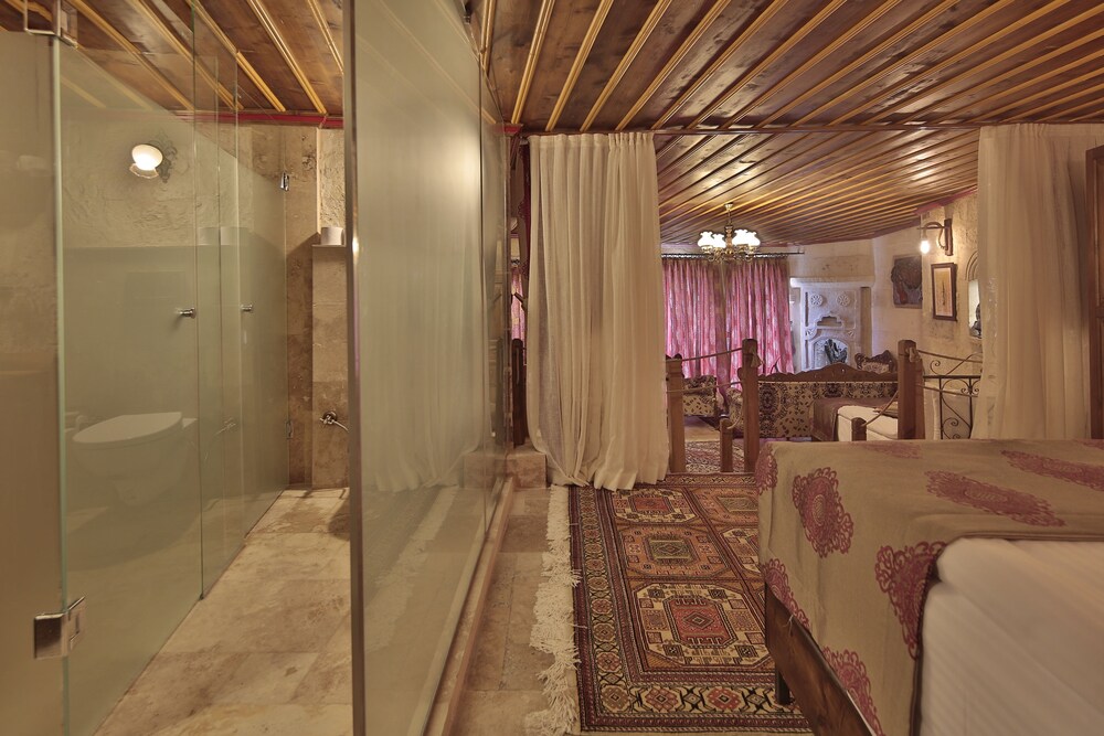 Aren Cave Hotel