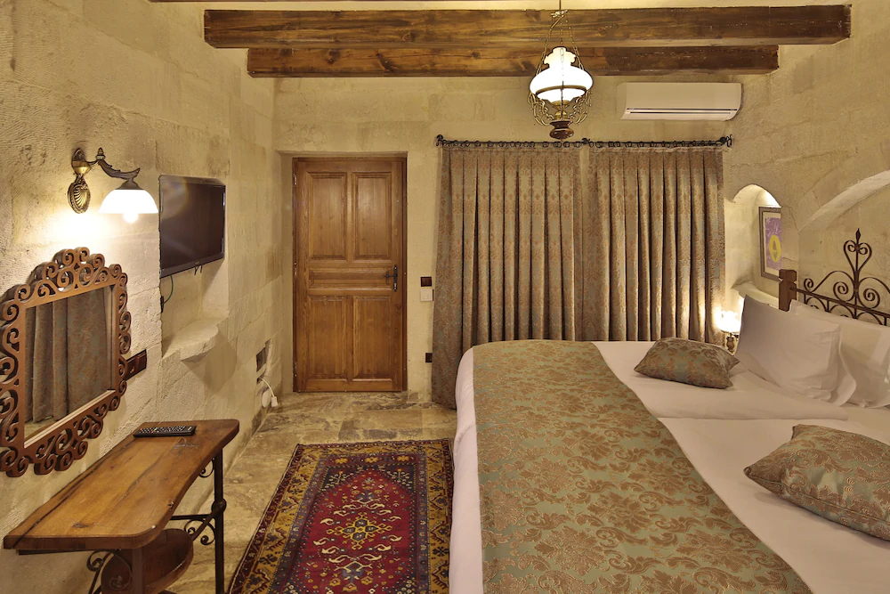 Aren Cave Hotel