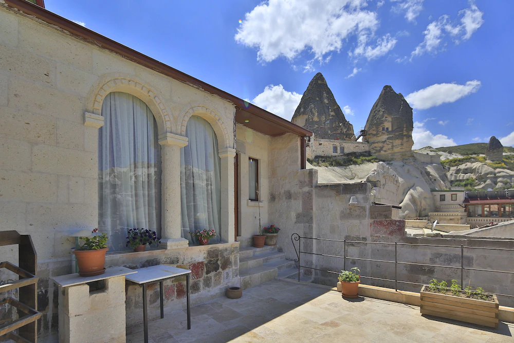 Aren Cave Hotel