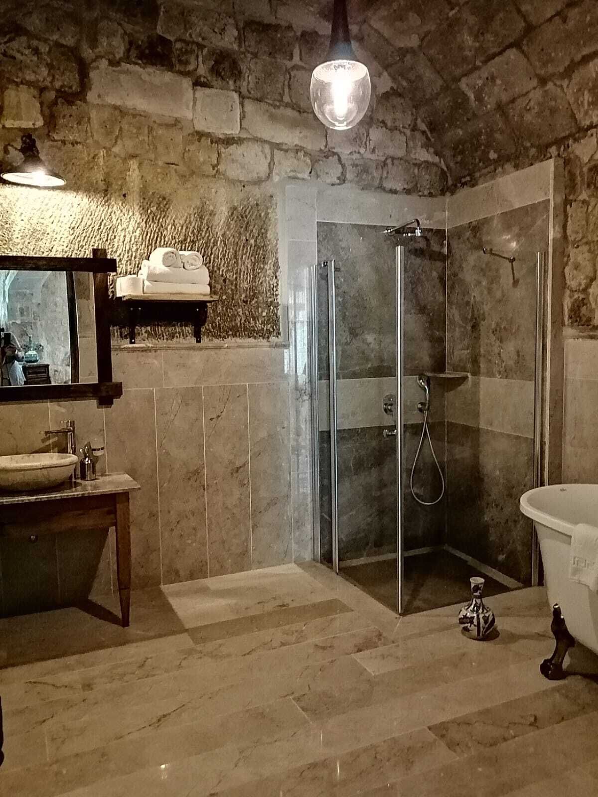 Aza Cave Hotel