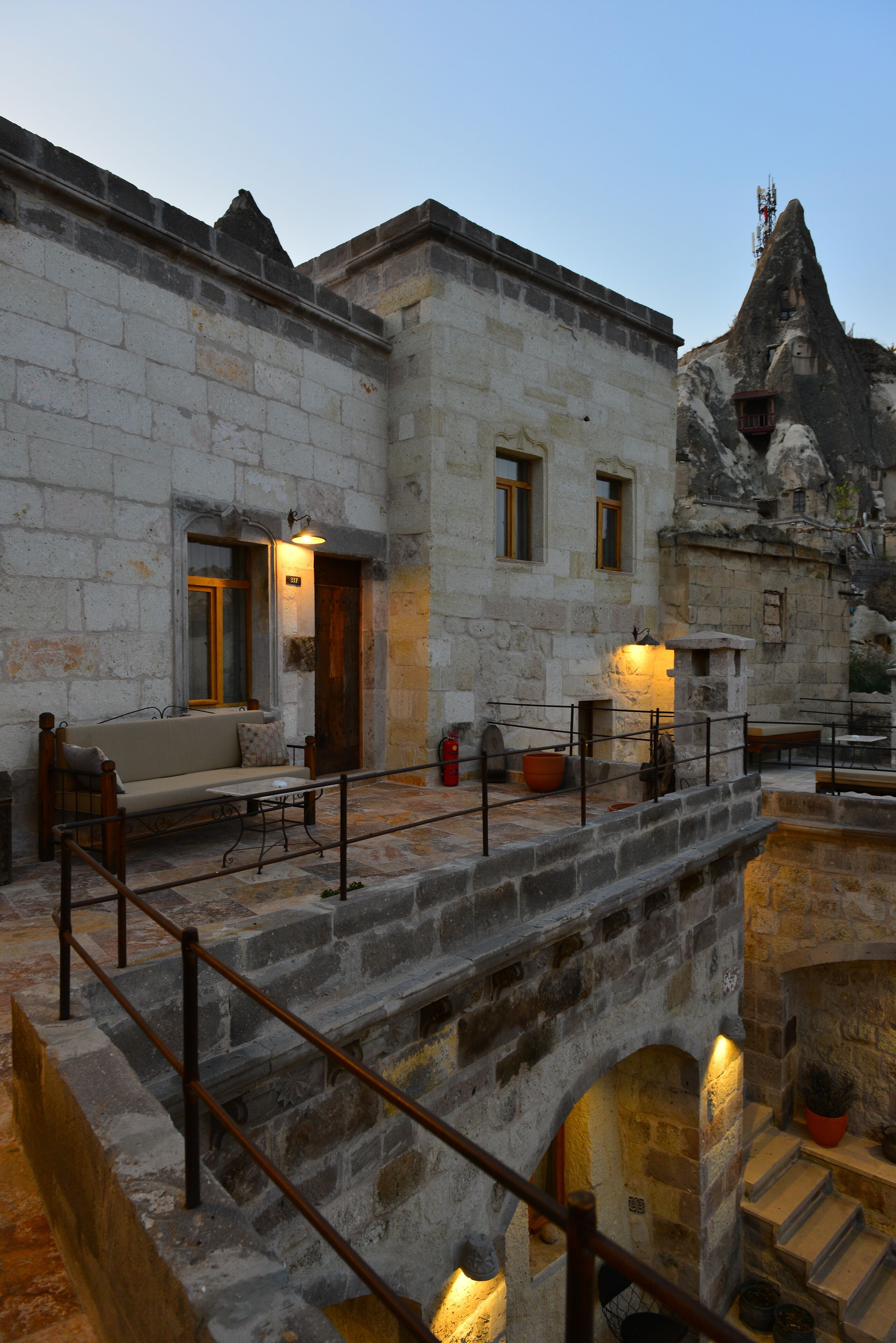 Aza Cave Hotel