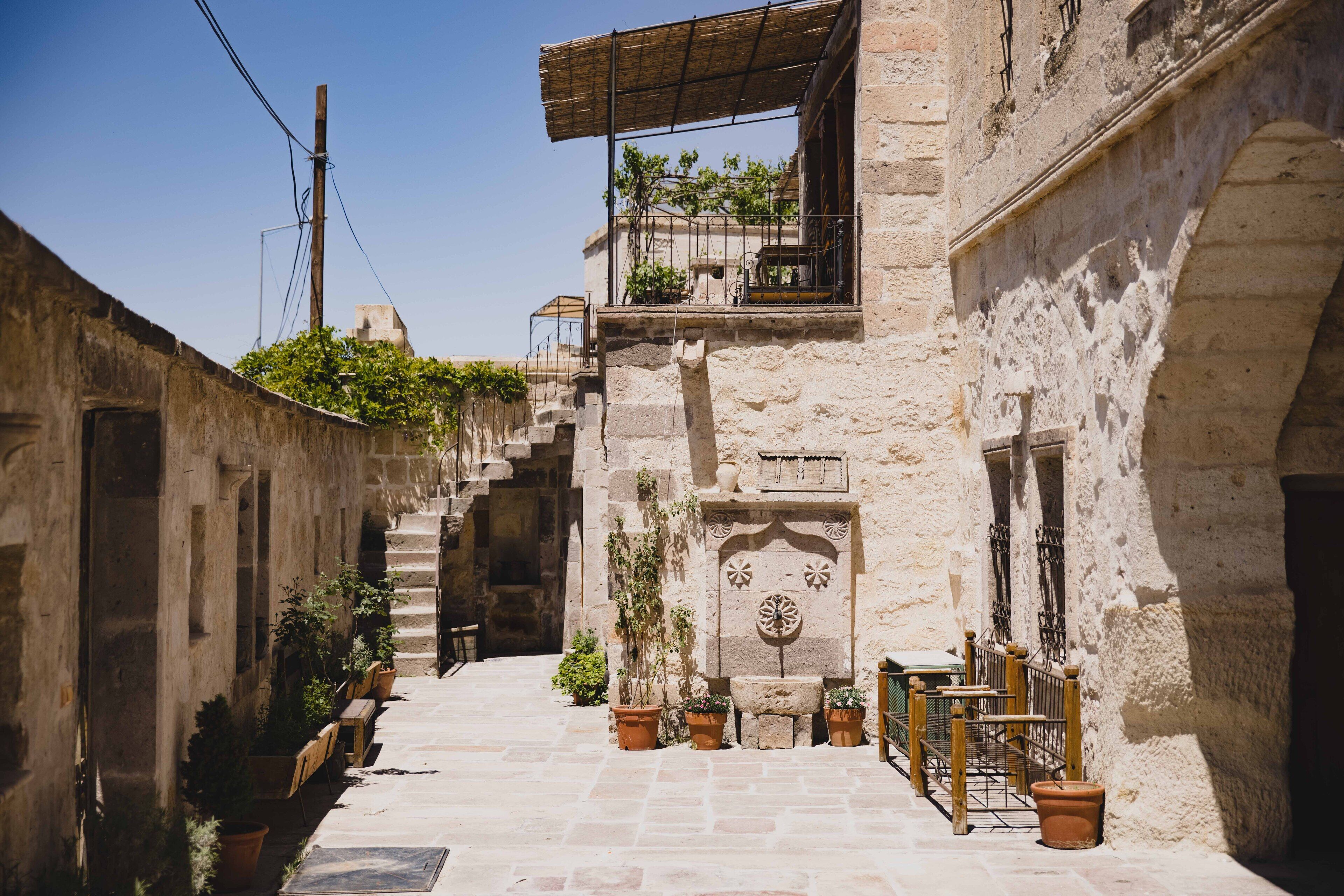 Aza Cave Hotel