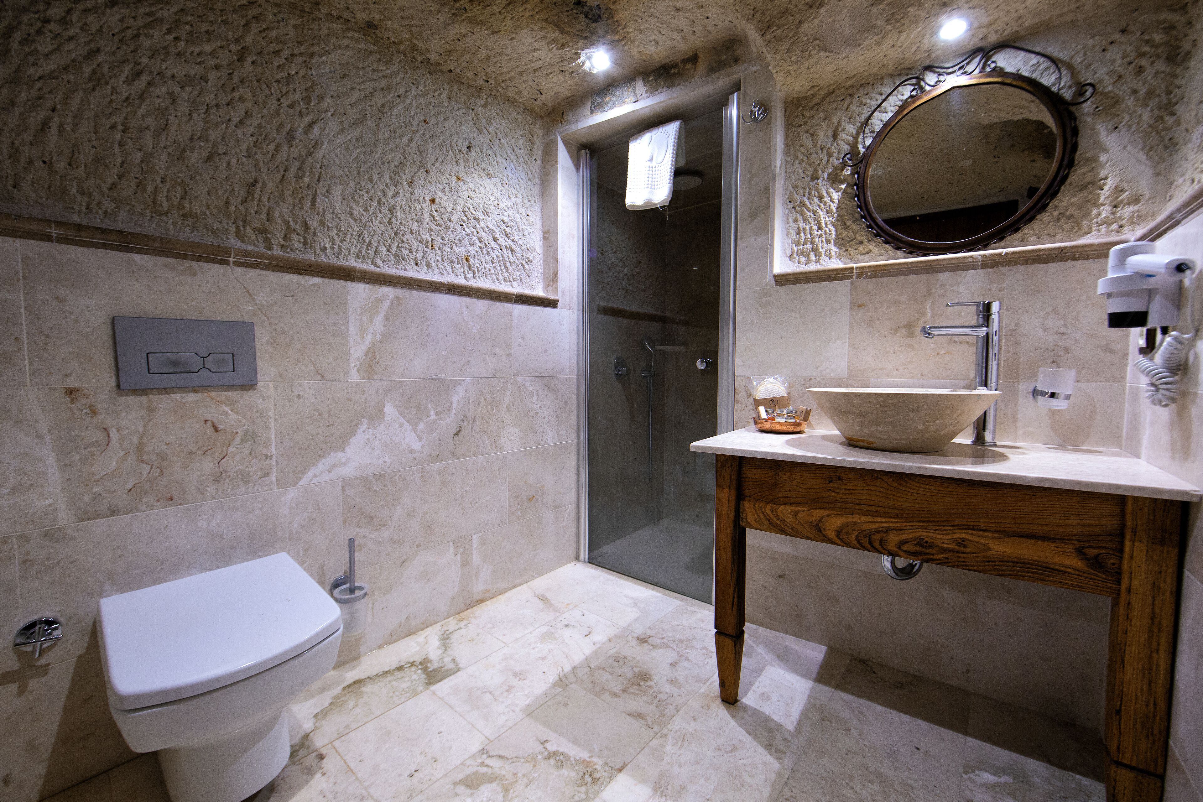 Aza Cave Hotel