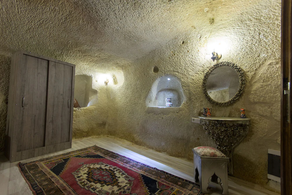 Bedrock Cave Hotel