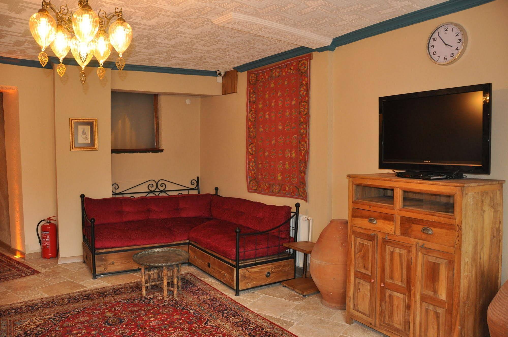 Nomads Cave Hotel & Rooftop