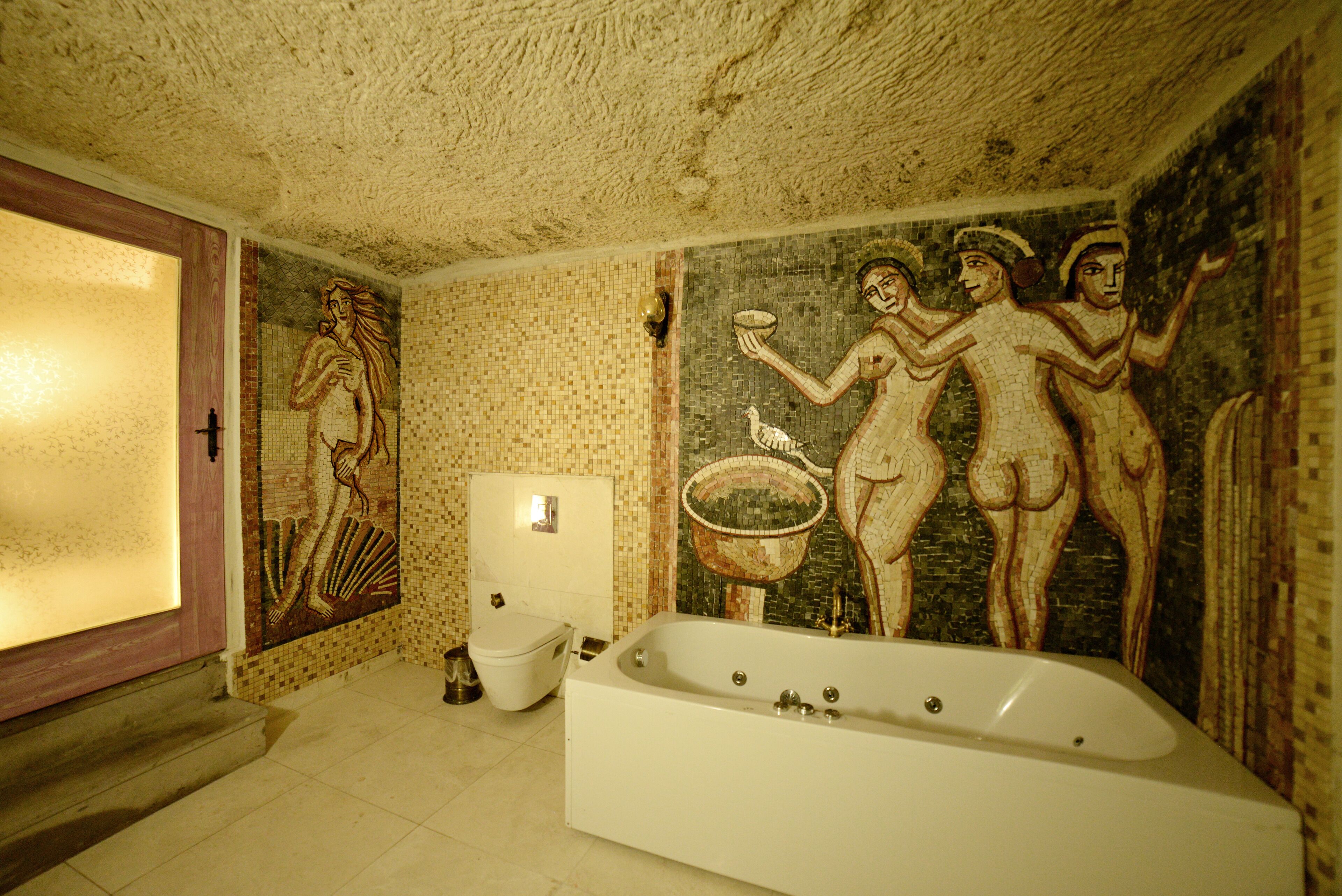 Caftan Cave Suites