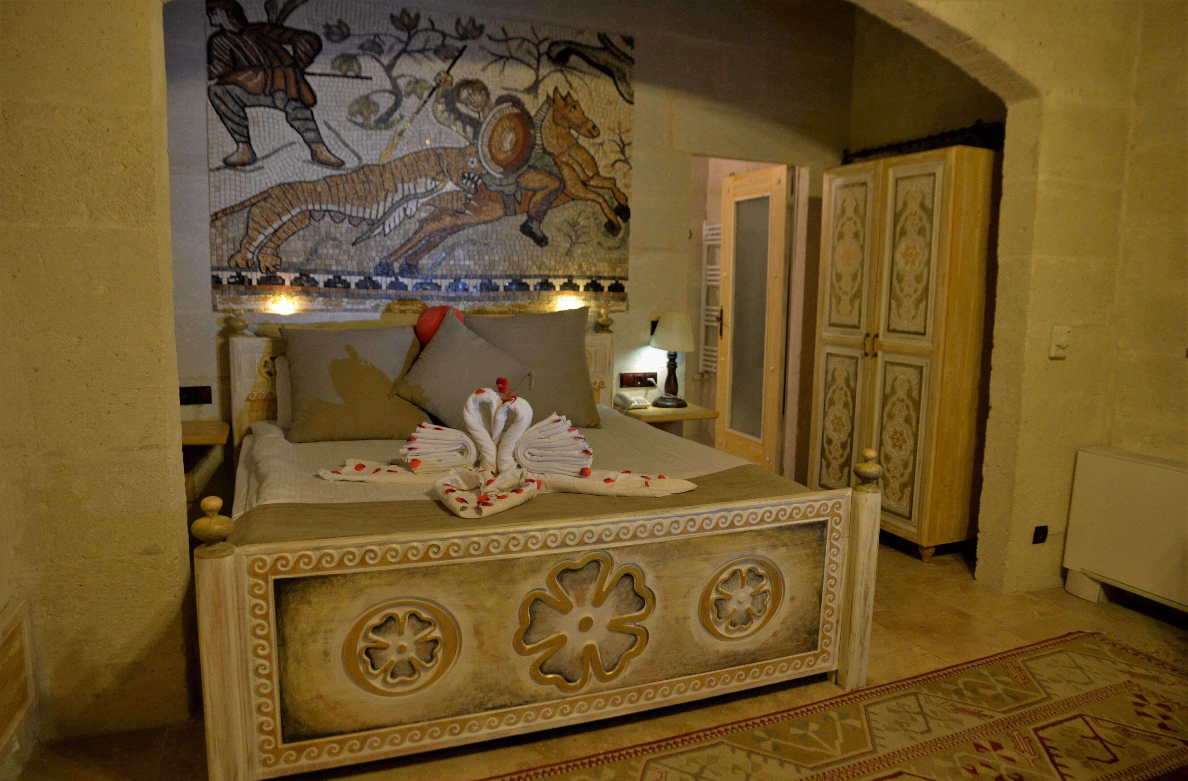 Caftan Cave Suites