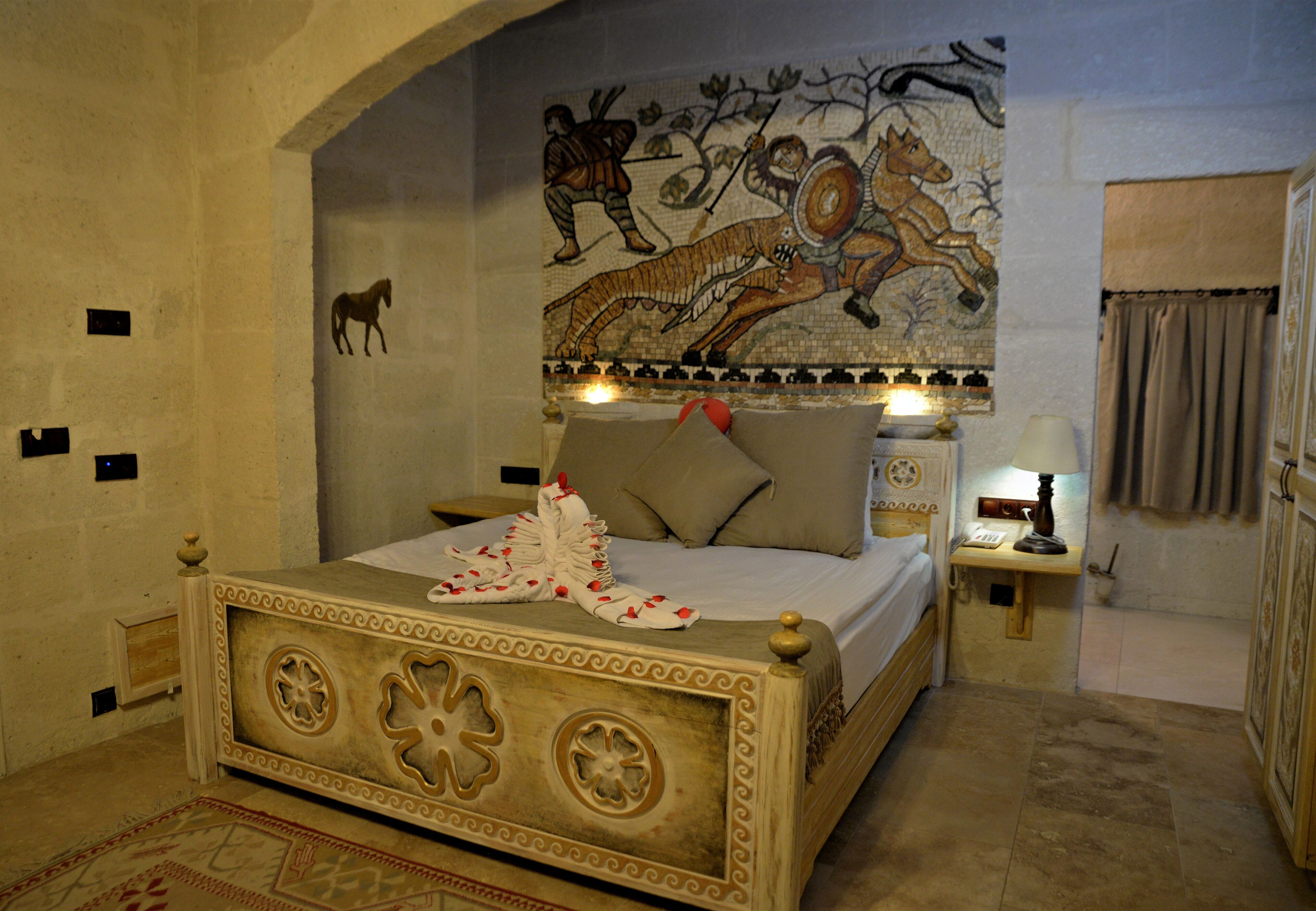 Caftan Cave Suites