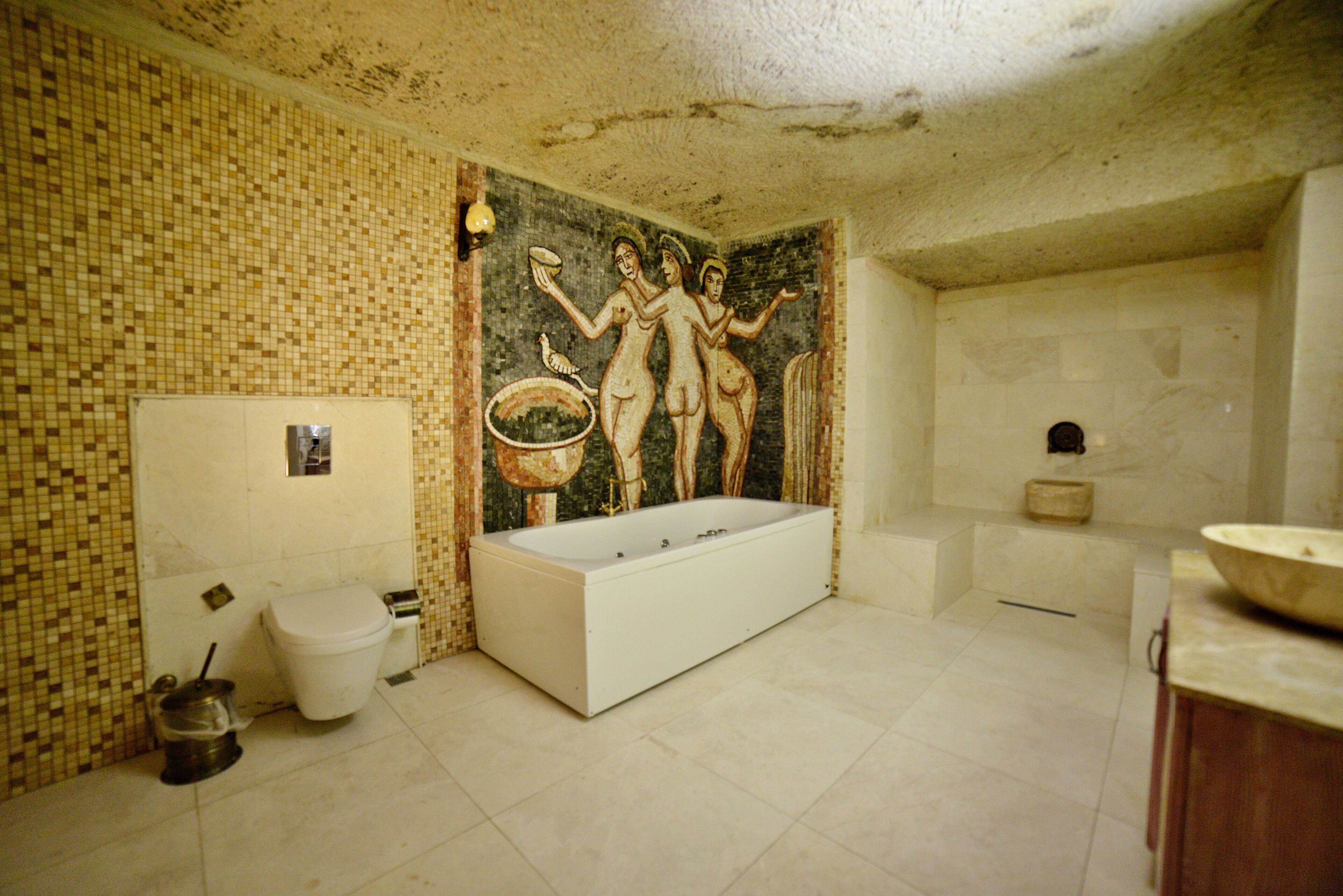 Caftan Cave Suites