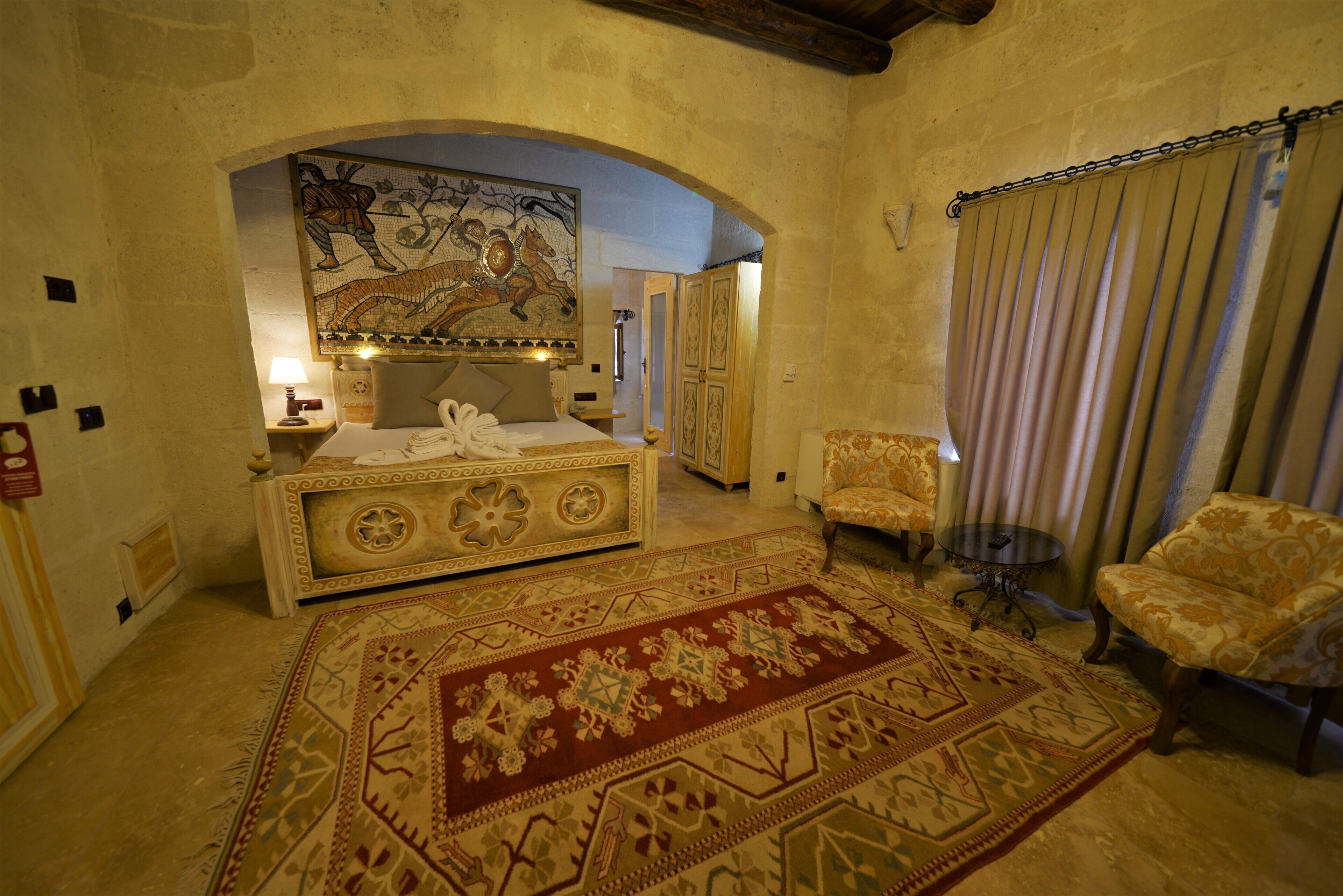 Caftan Cave Suites