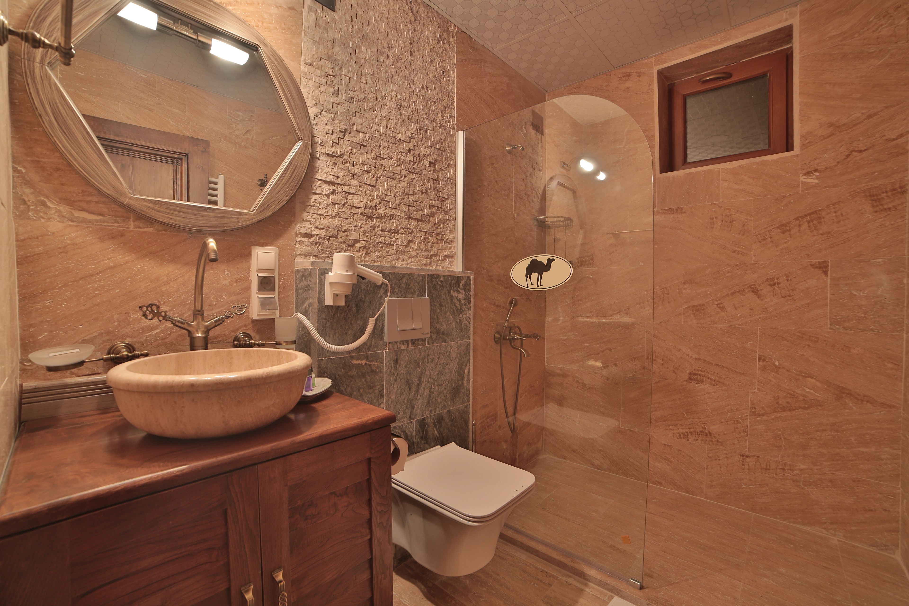 Caravanserai Inn Hotel