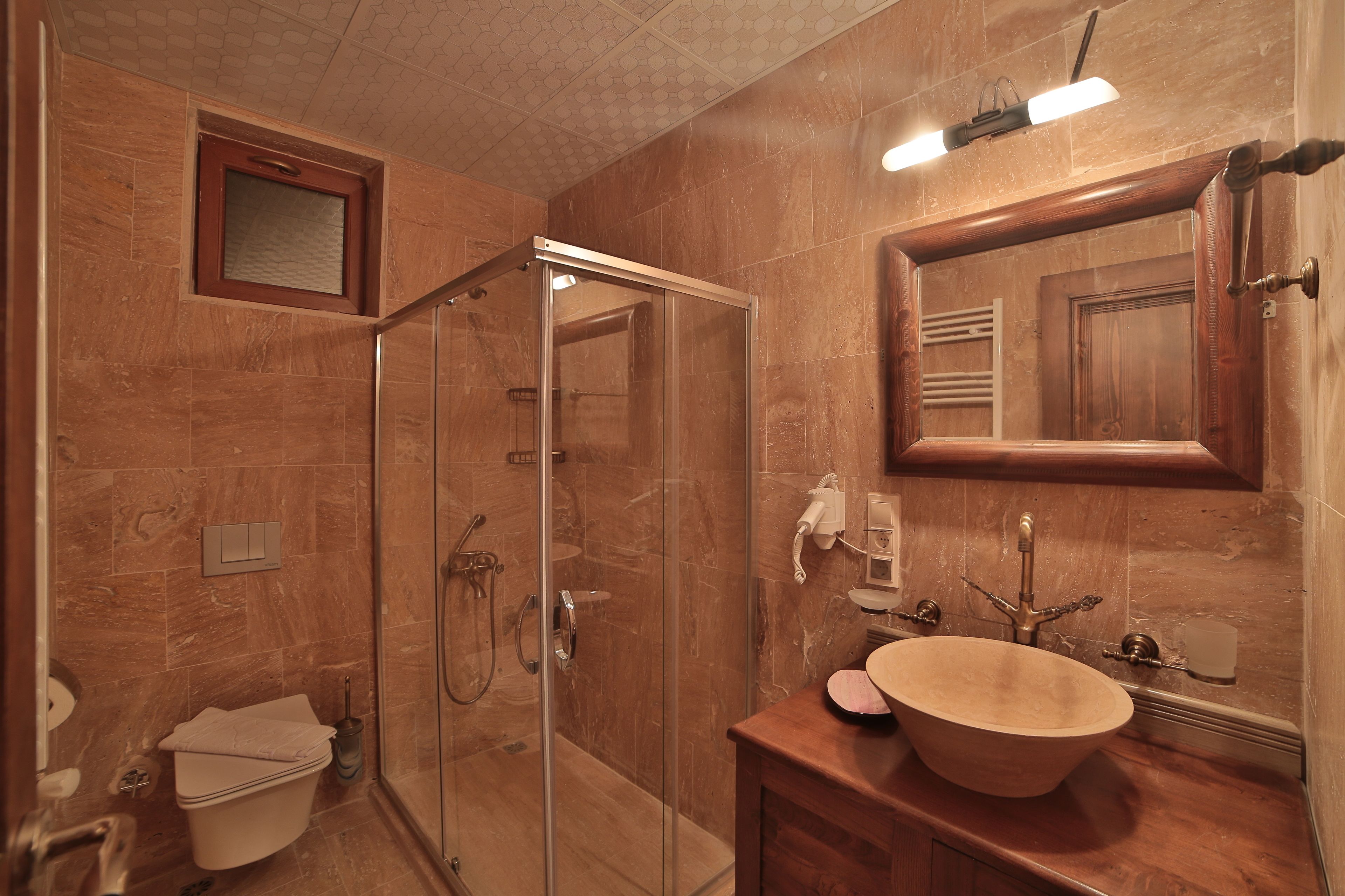 Caravanserai Inn Hotel
