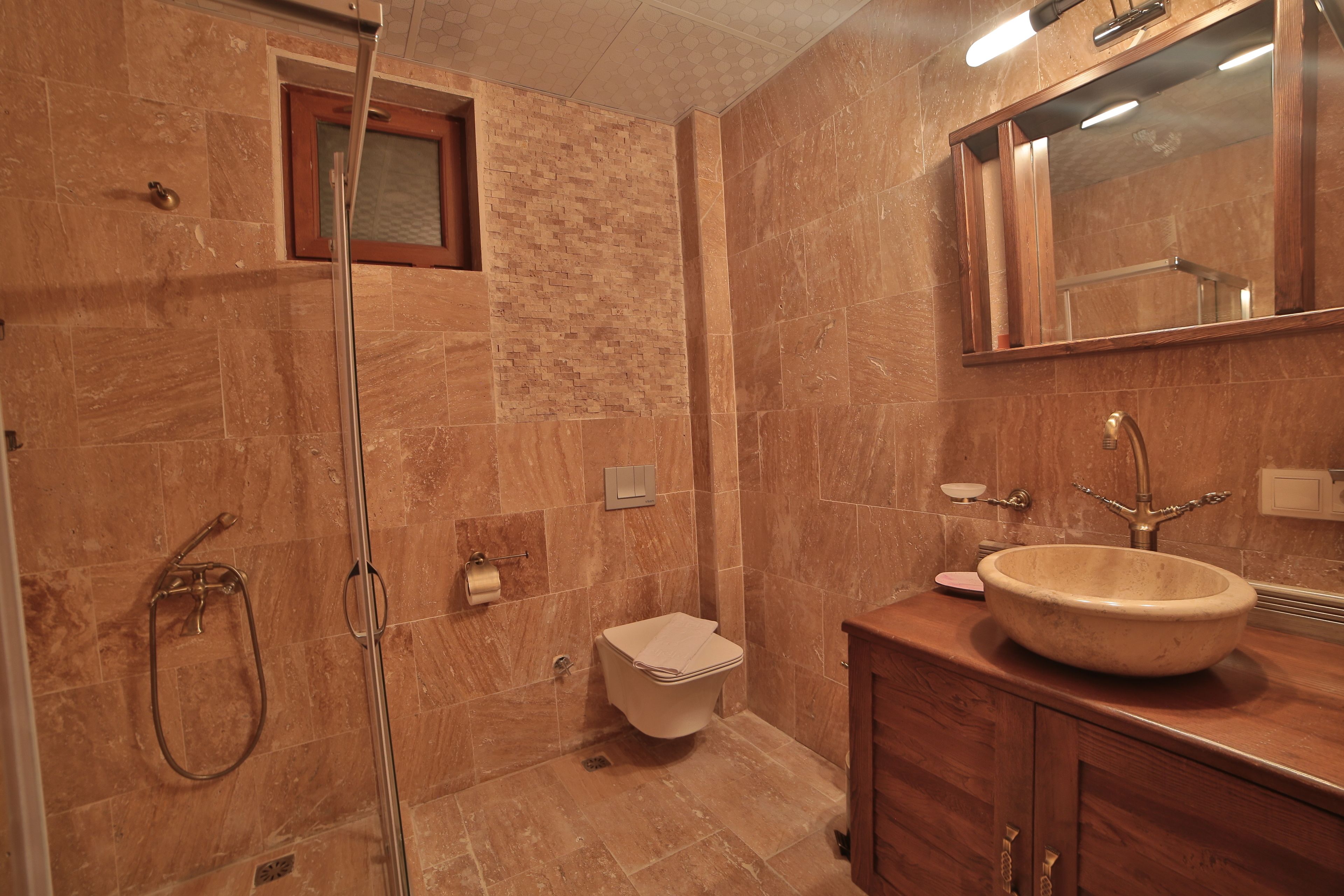 Caravanserai Inn Hotel