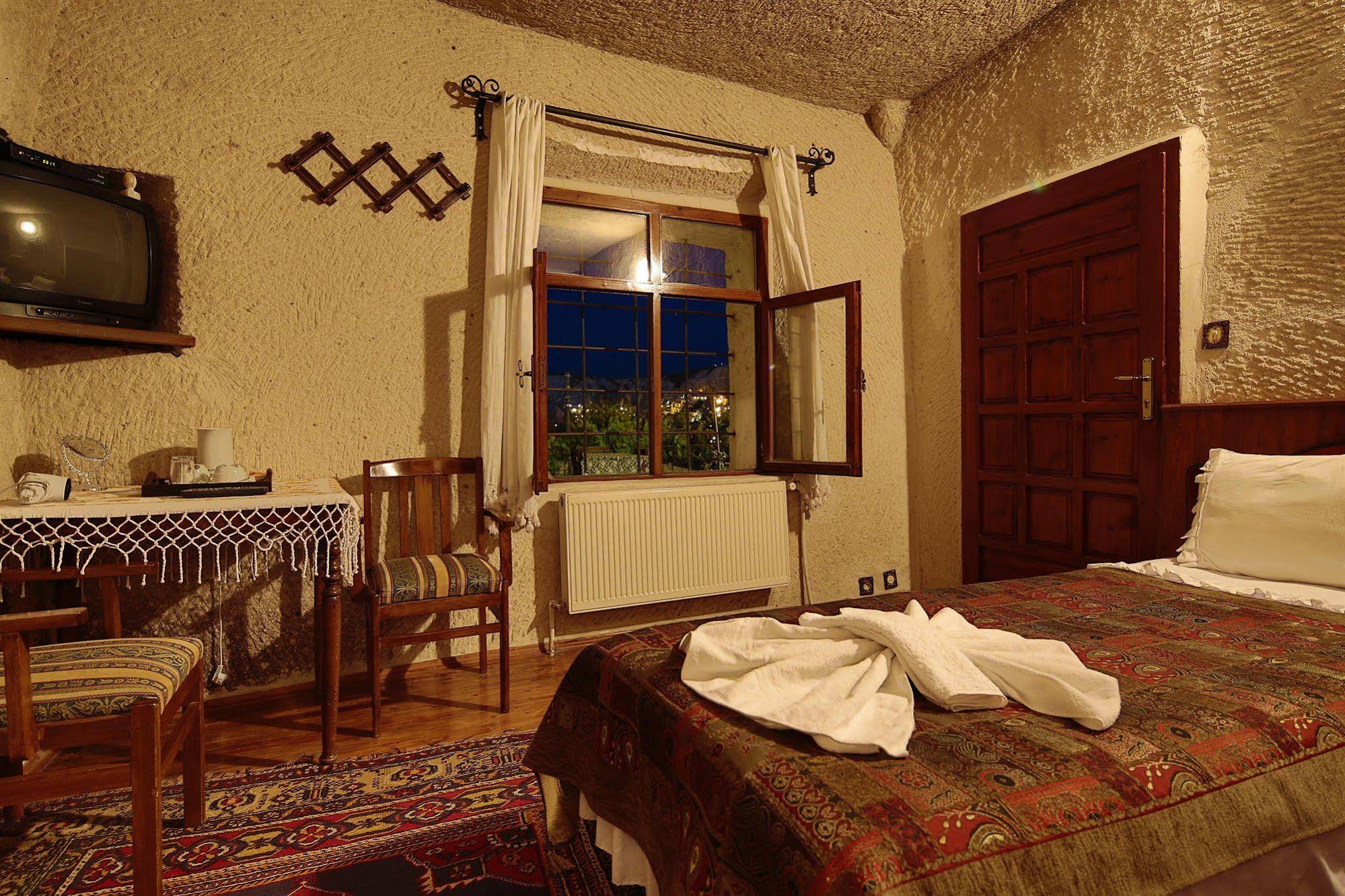 Cave Hotel Saksagan
