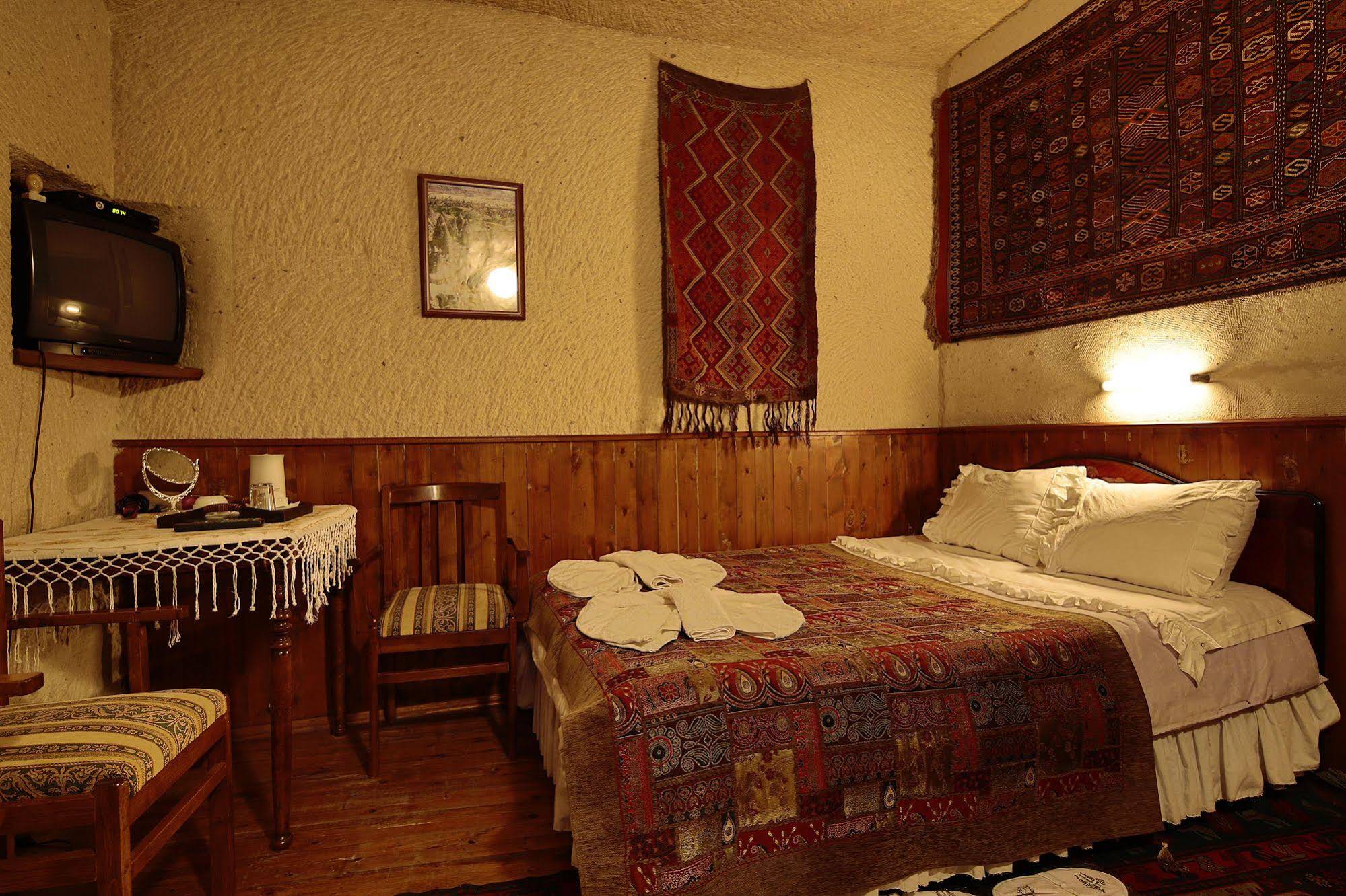 Cave Hotel Saksagan