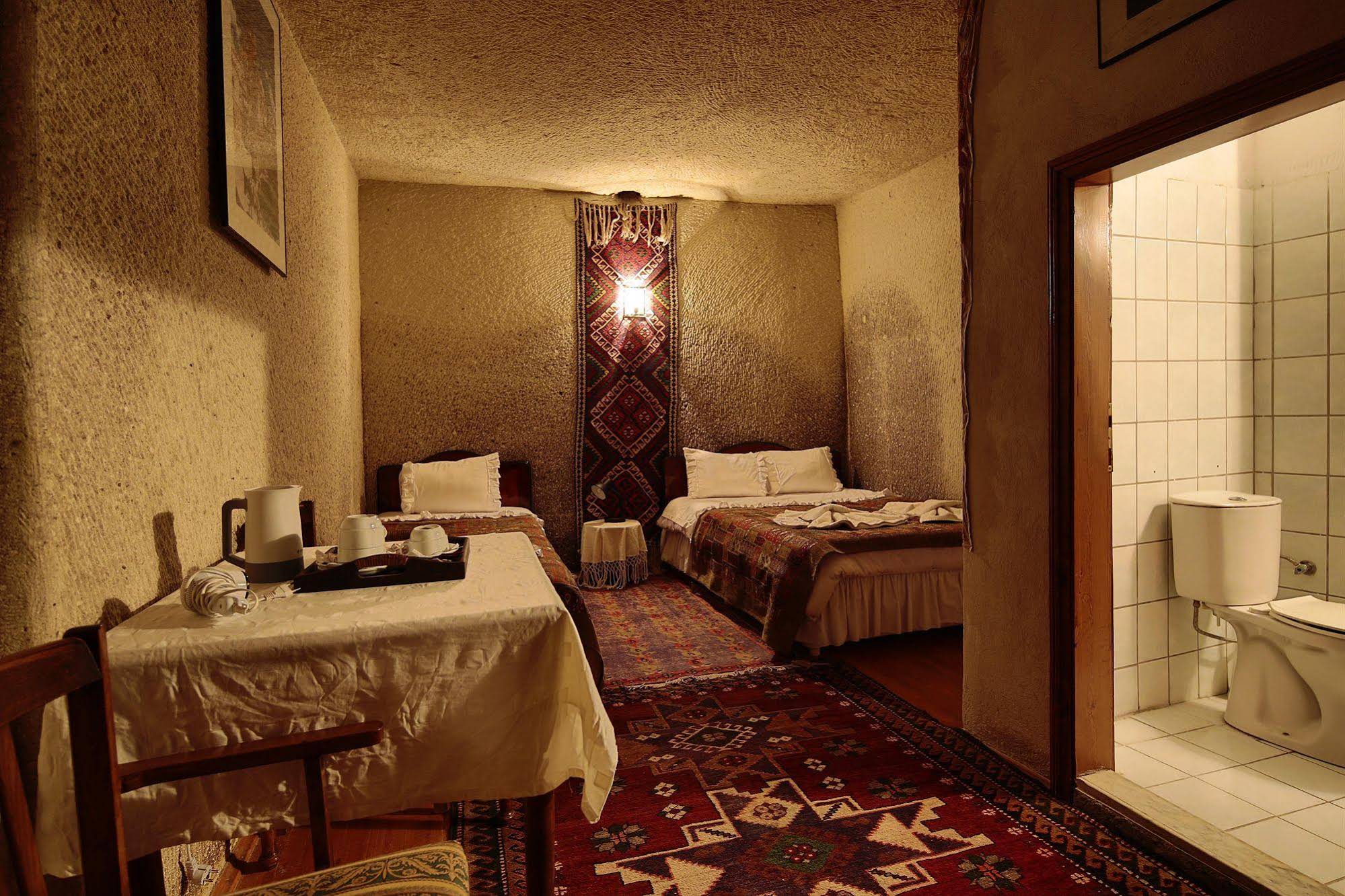 Cave Hotel Saksagan