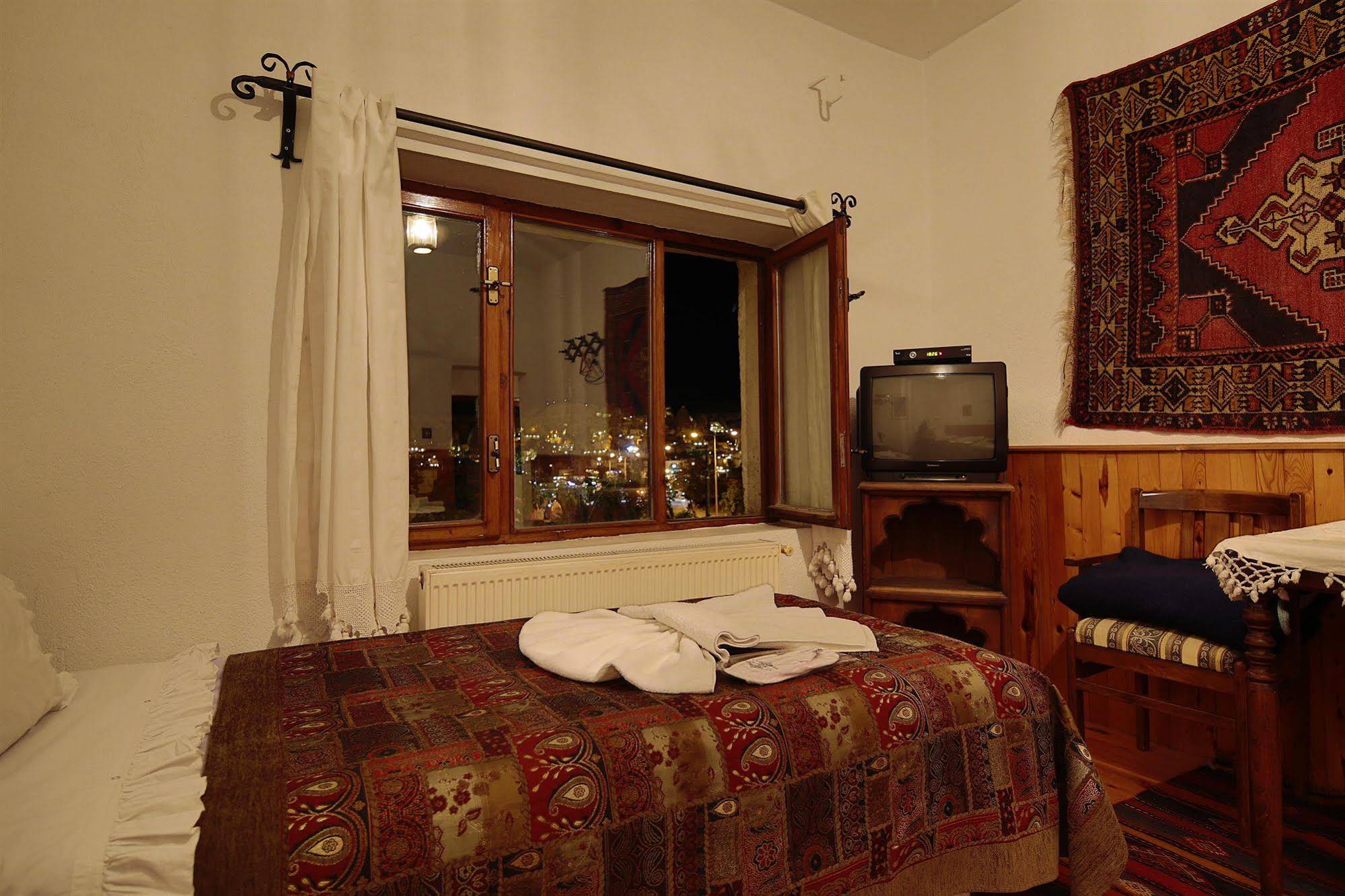 Cave Hotel Saksagan