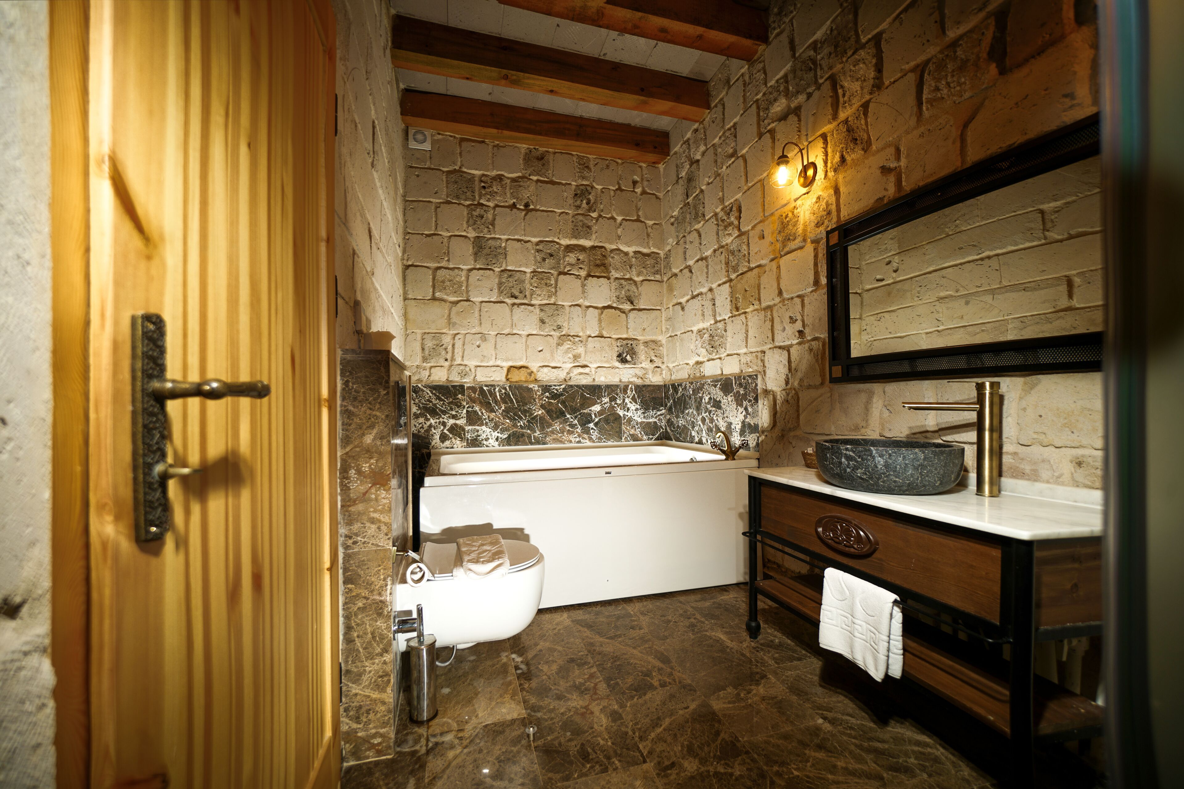 Caverna Hotel Premium Caves