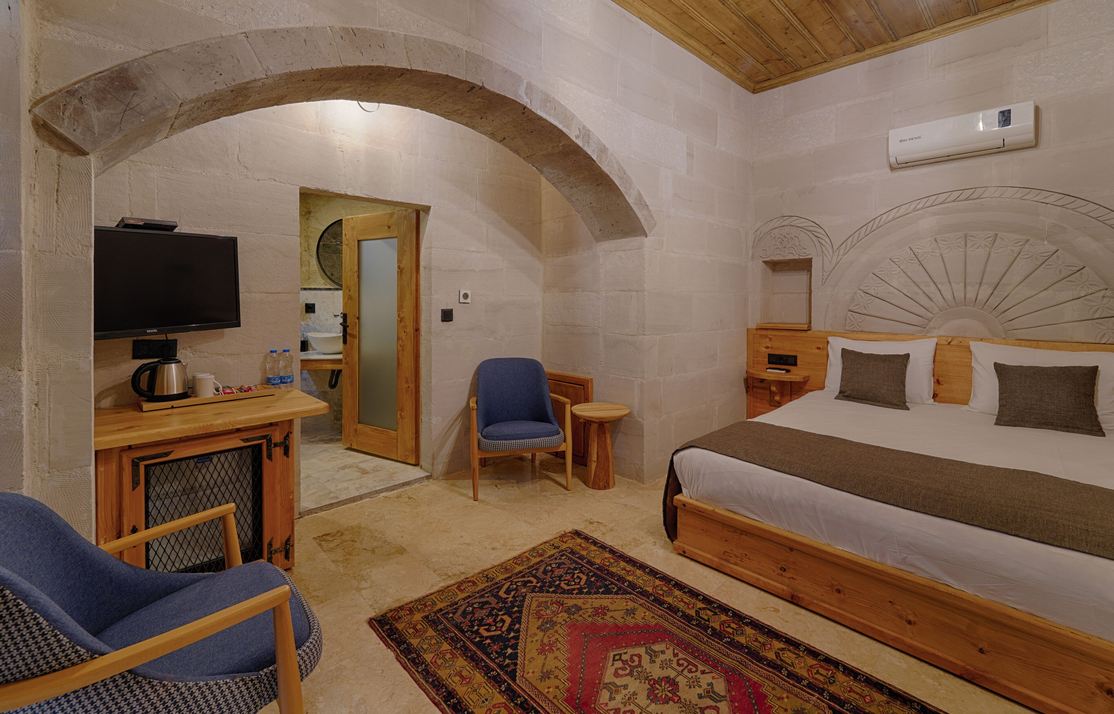 Concept Cave Suites