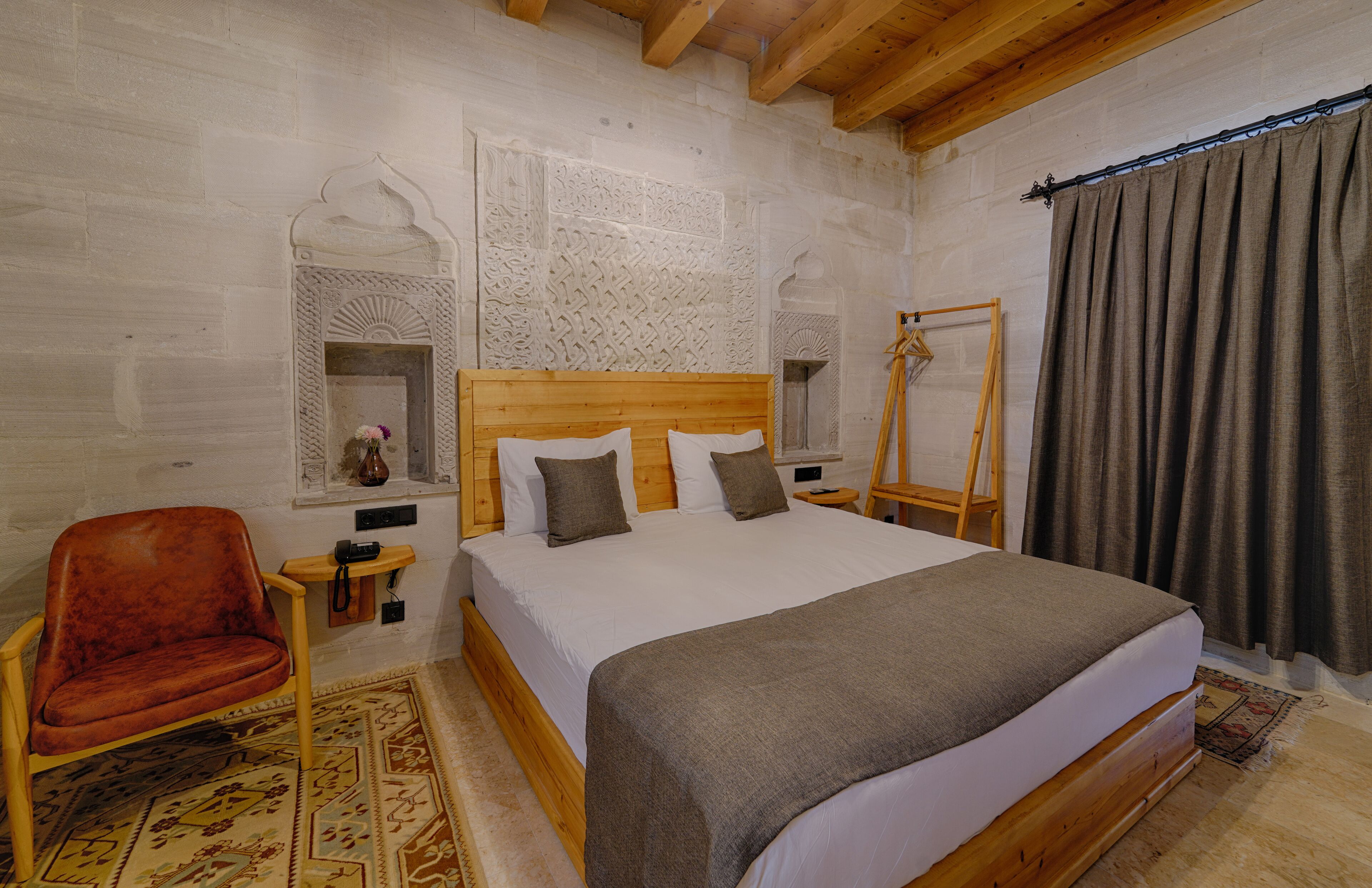 Concept Cave Suites