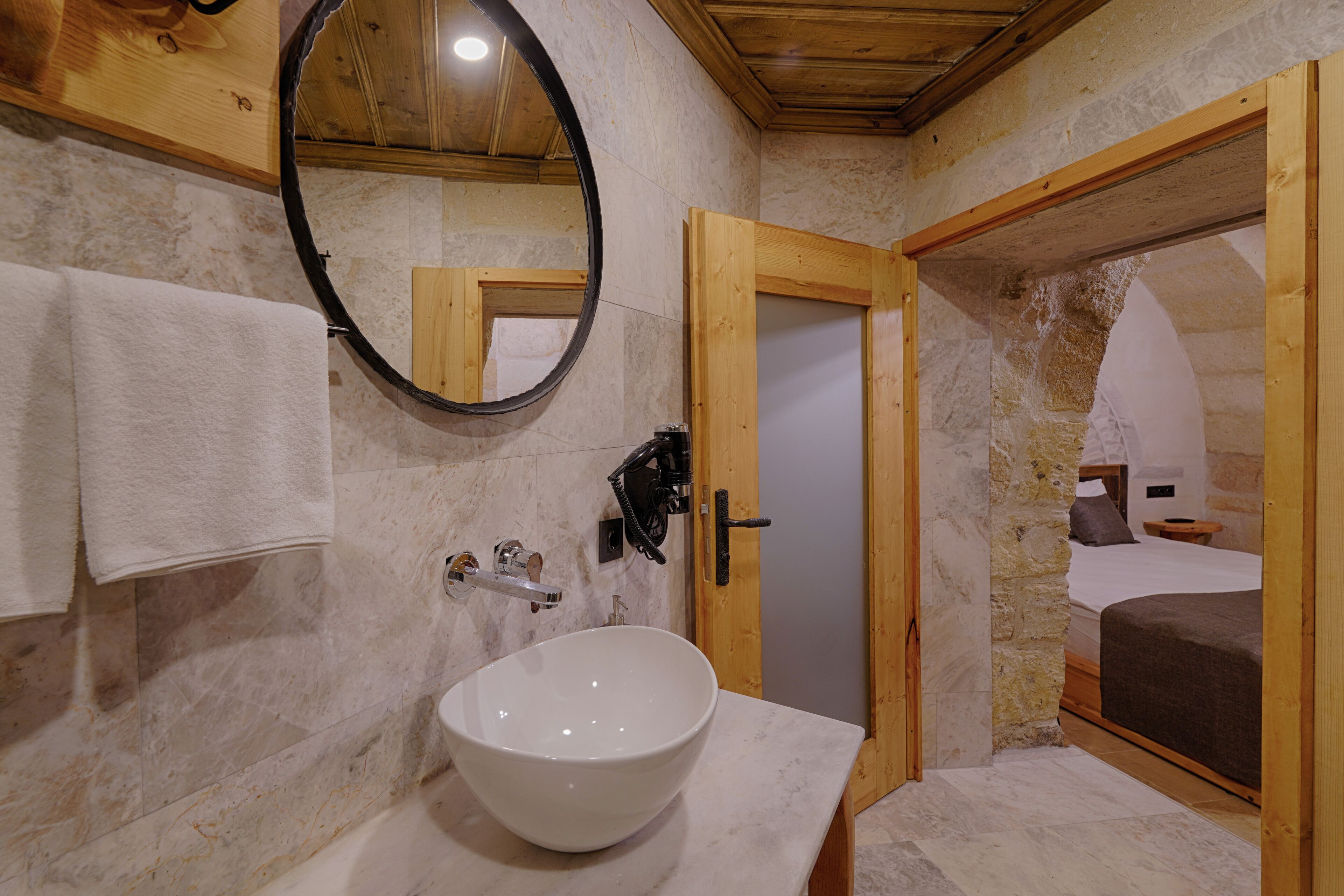 Concept Cave Suites