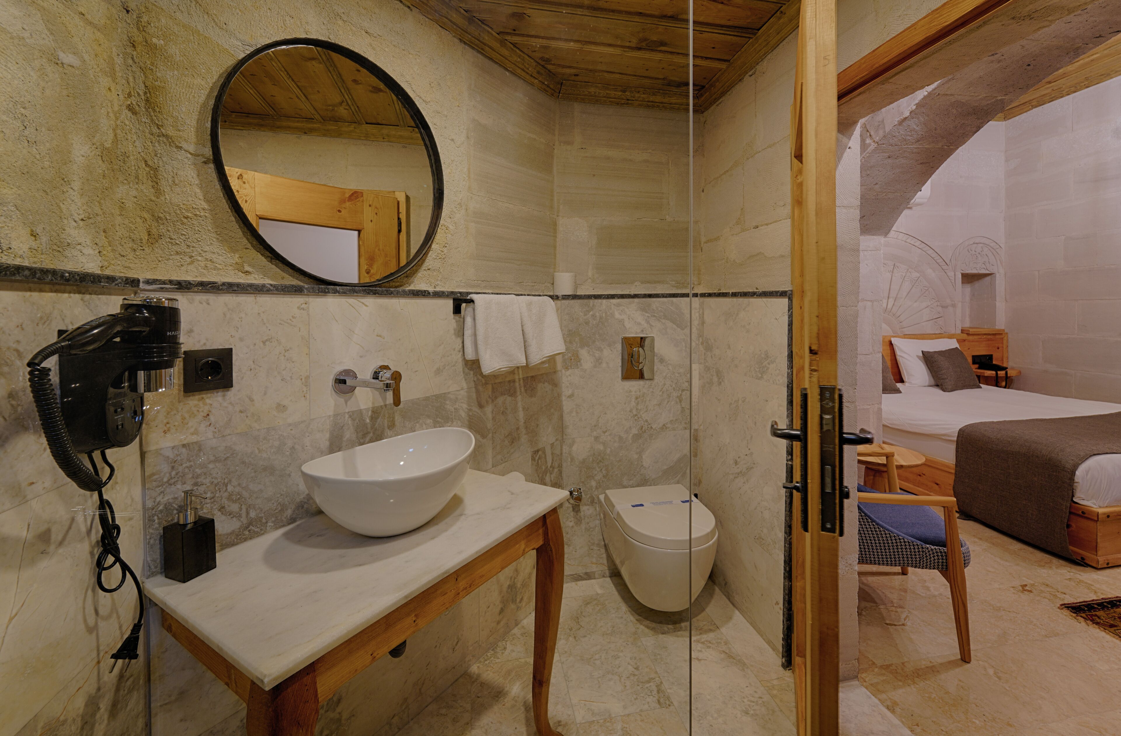 Concept Cave Suites