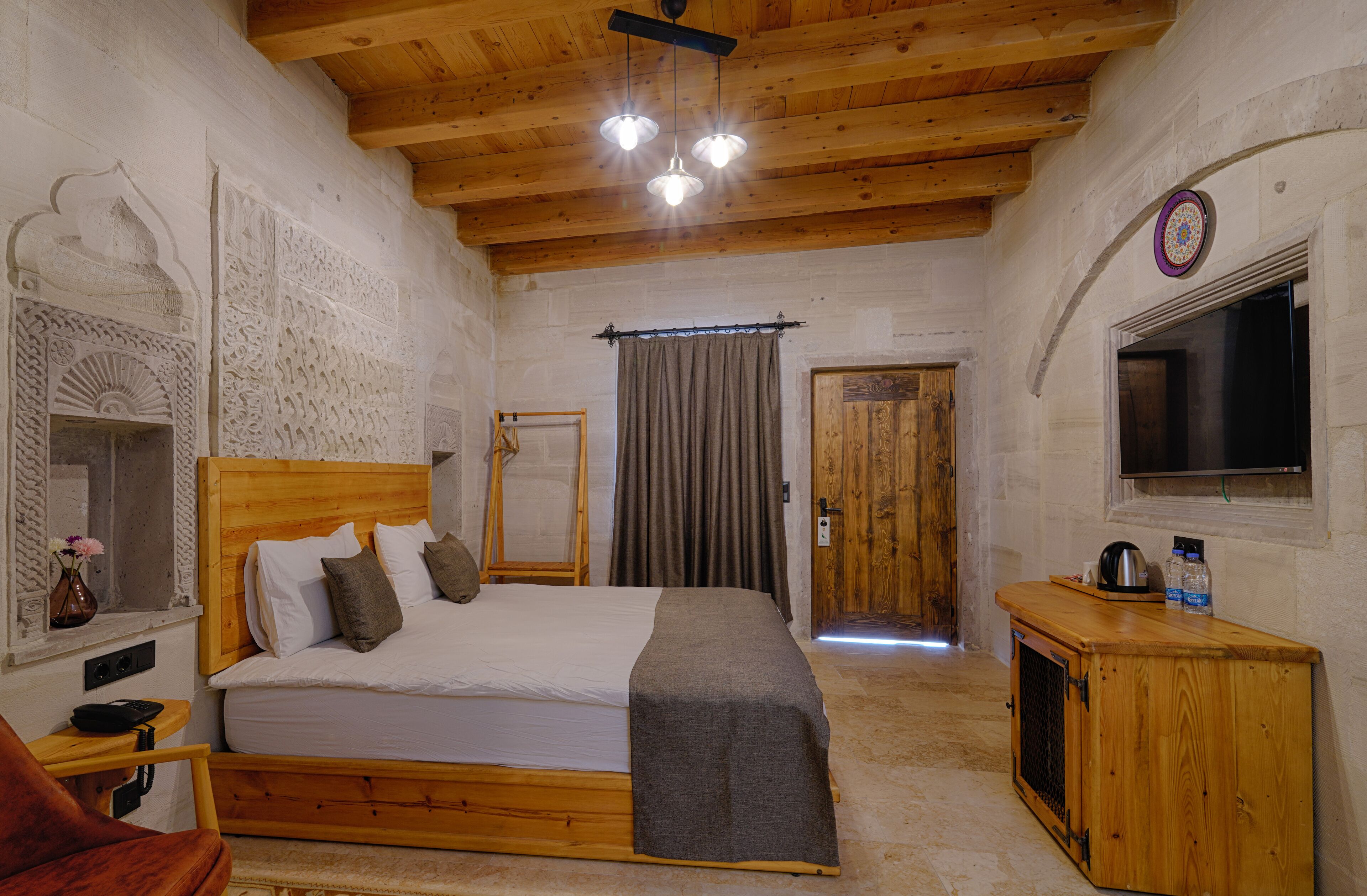 Concept Cave Suites