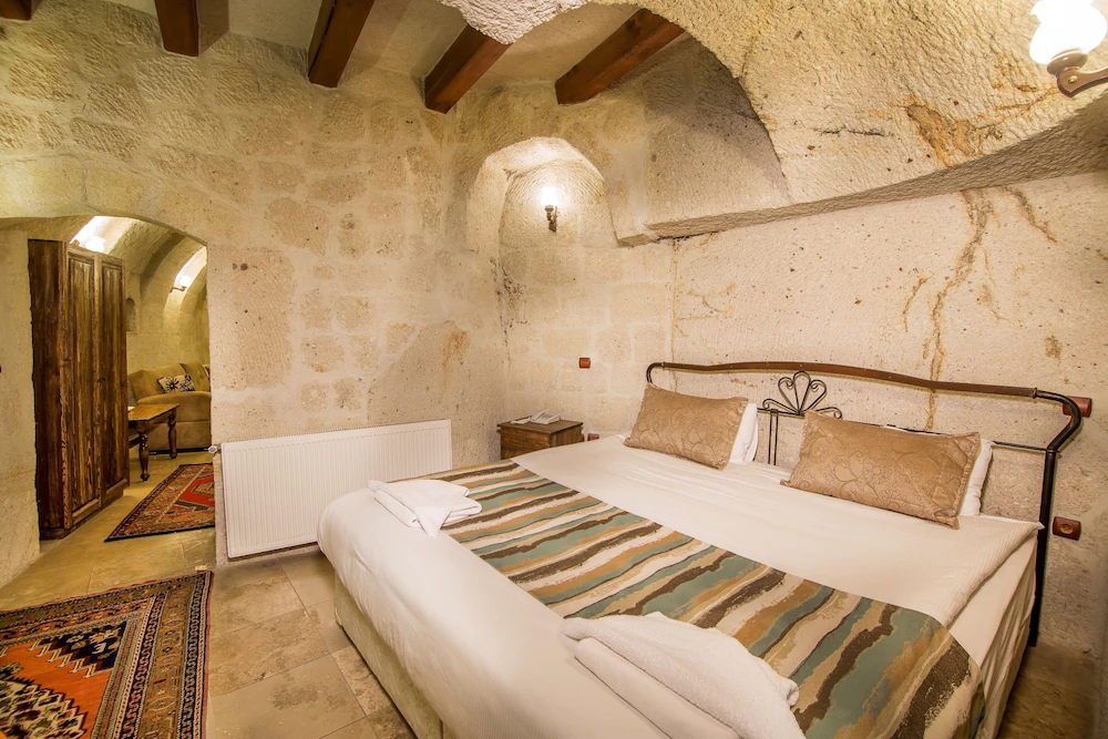 Elegance Cave Suites