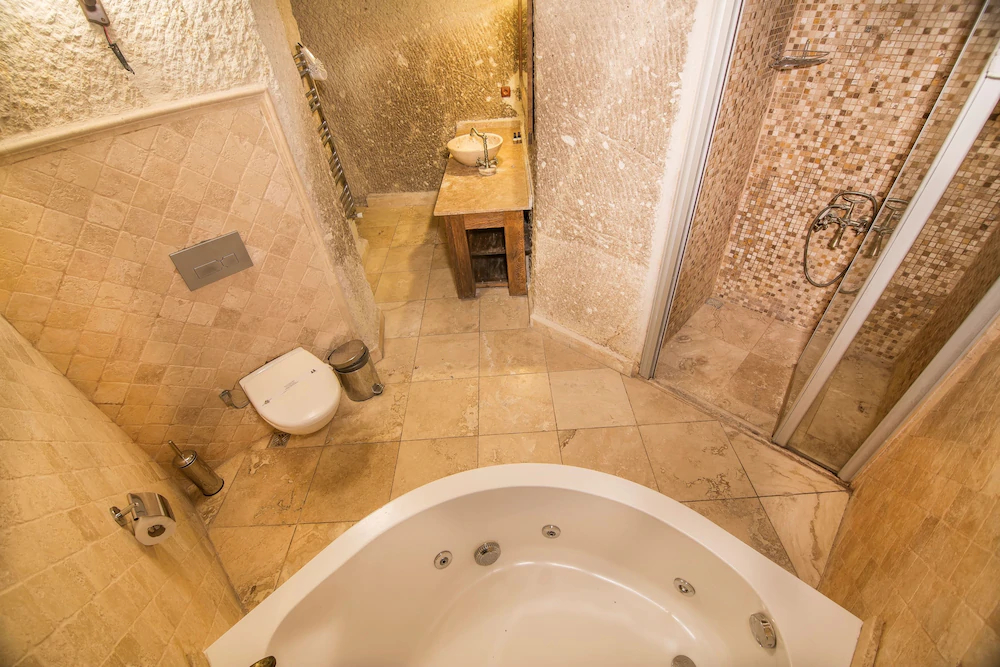 Elegance Cave Suites