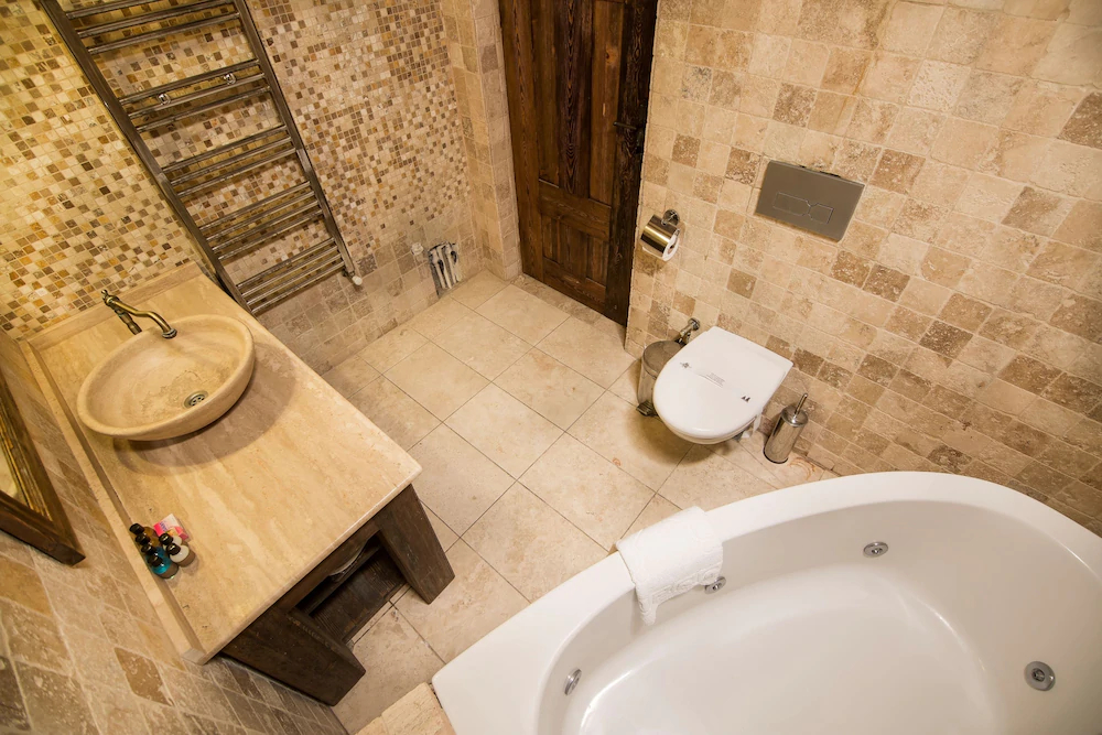 Elegance Cave Suites