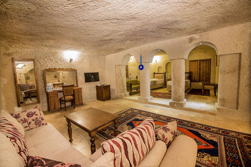 Elegance Cave Suites