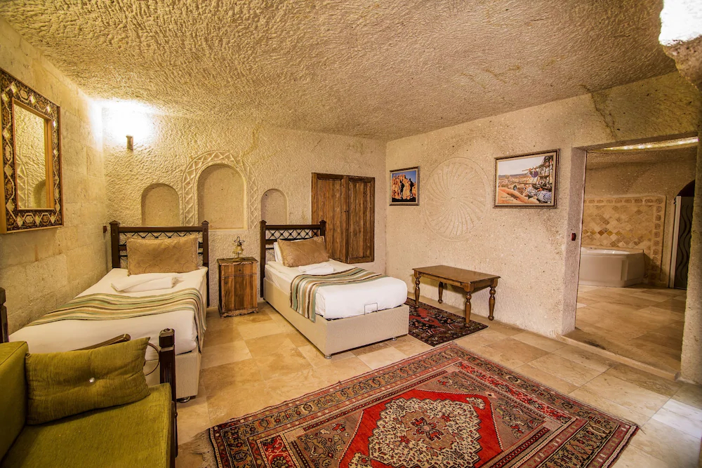 Elegance Cave Suites