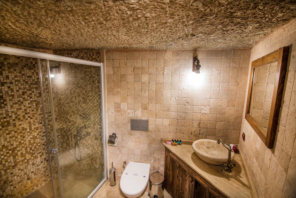Elegance Cave Suites
