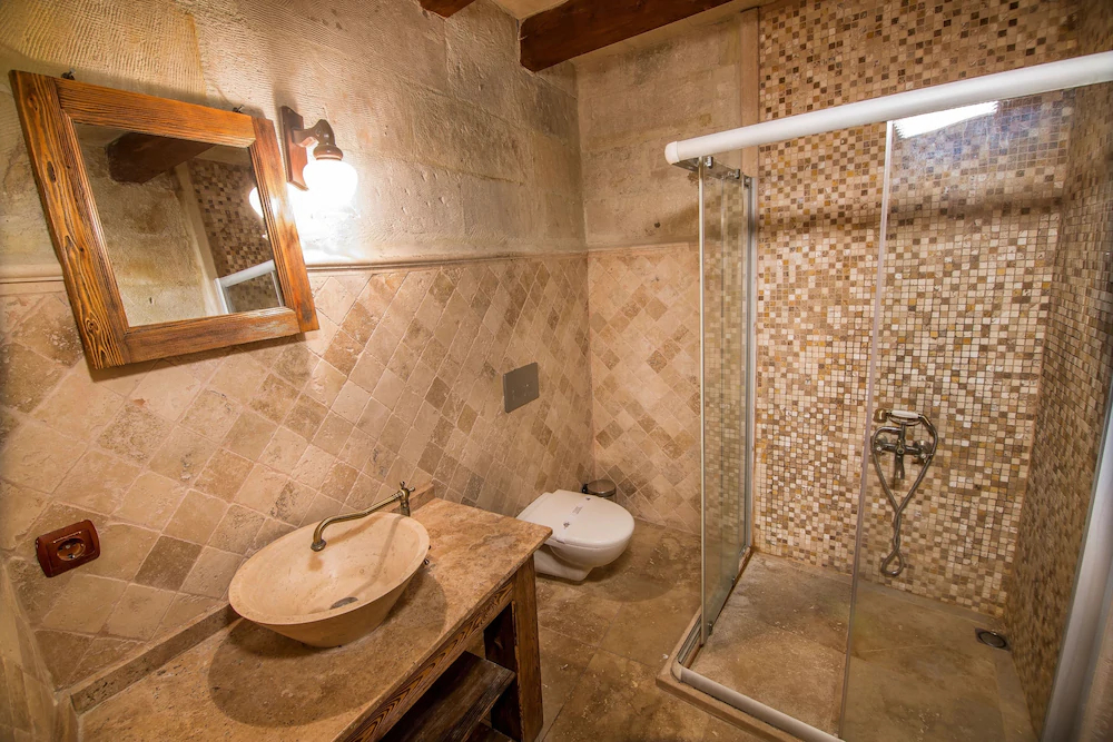 Elegance Cave Suites