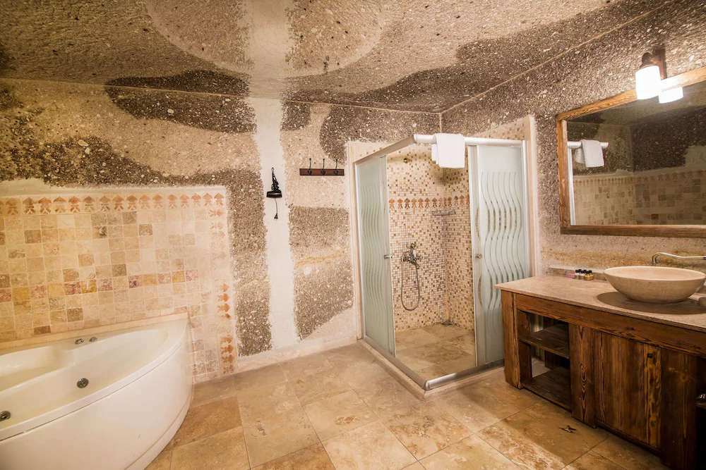 Elegance Cave Suites