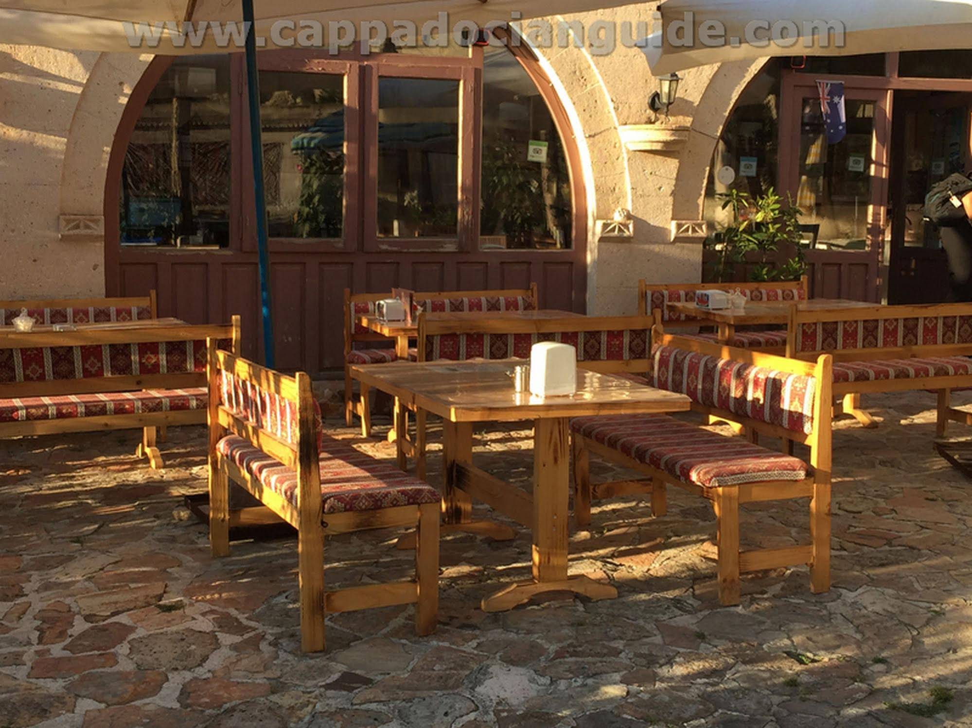 Elif Star Cave