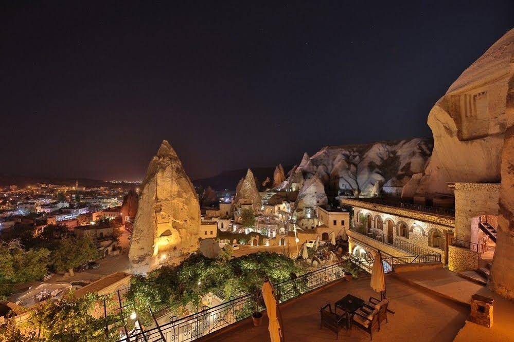 Elite Cave Suites