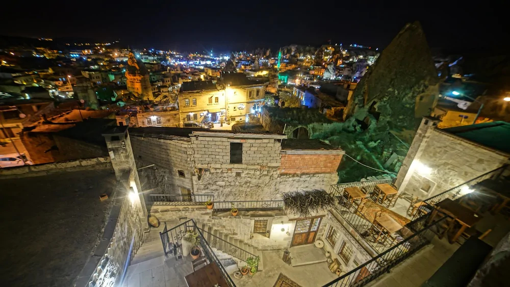 Charming Cave Hotel